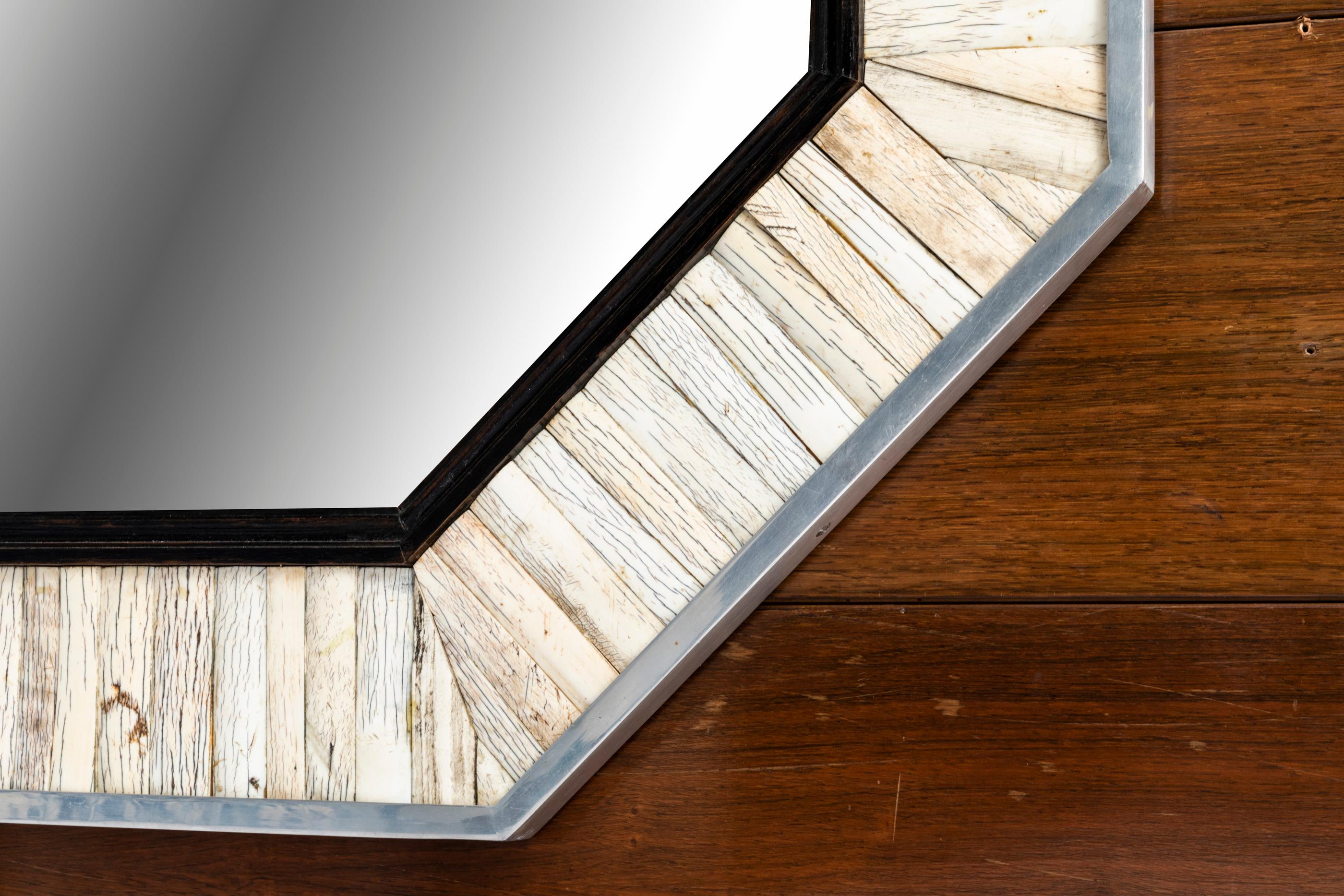Anglais Miroir en corne Anthony Redmile, 1970 en vente