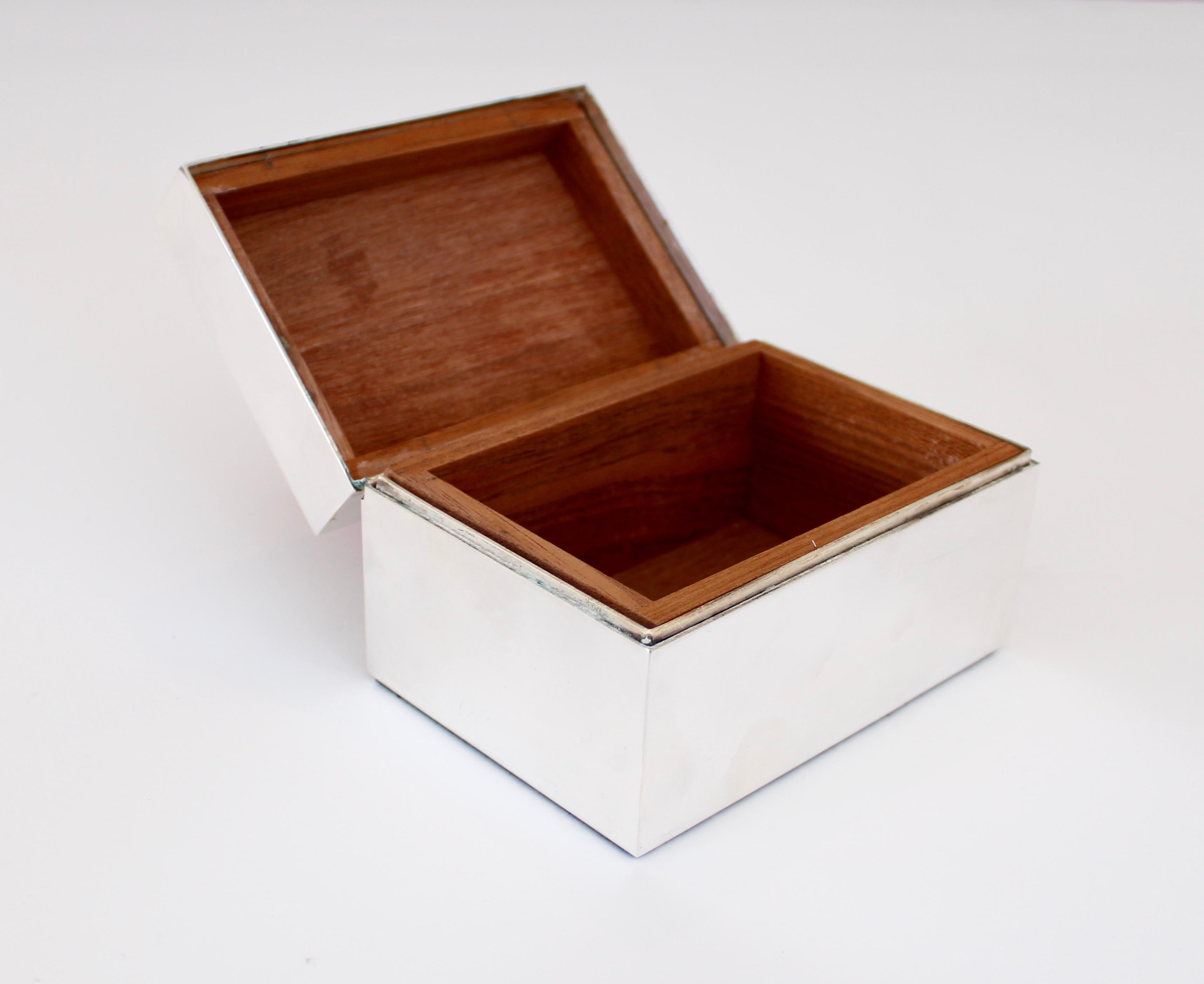 Anthony Redmile Silver Plate Box with Agate Top London, circa 1970 4