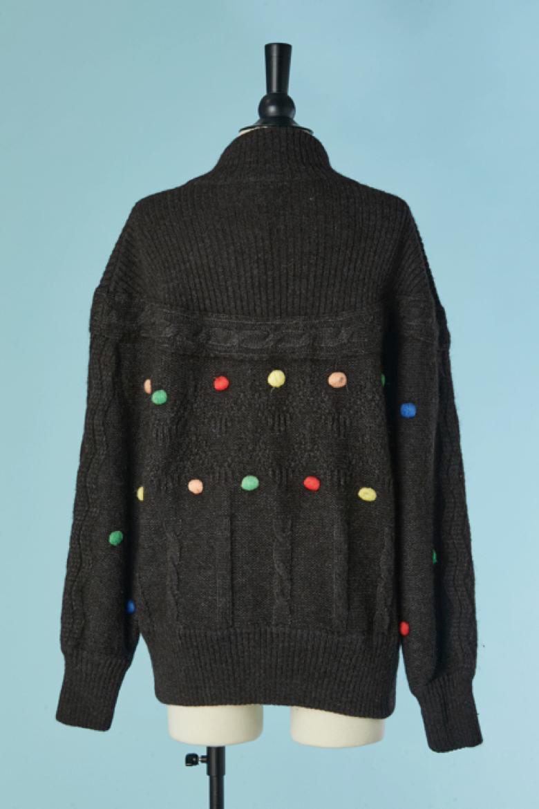 Pull en alpaga anthracite avec jacquard à points multicolores CLAUDE MONTANA Tricots Pour femmes en vente