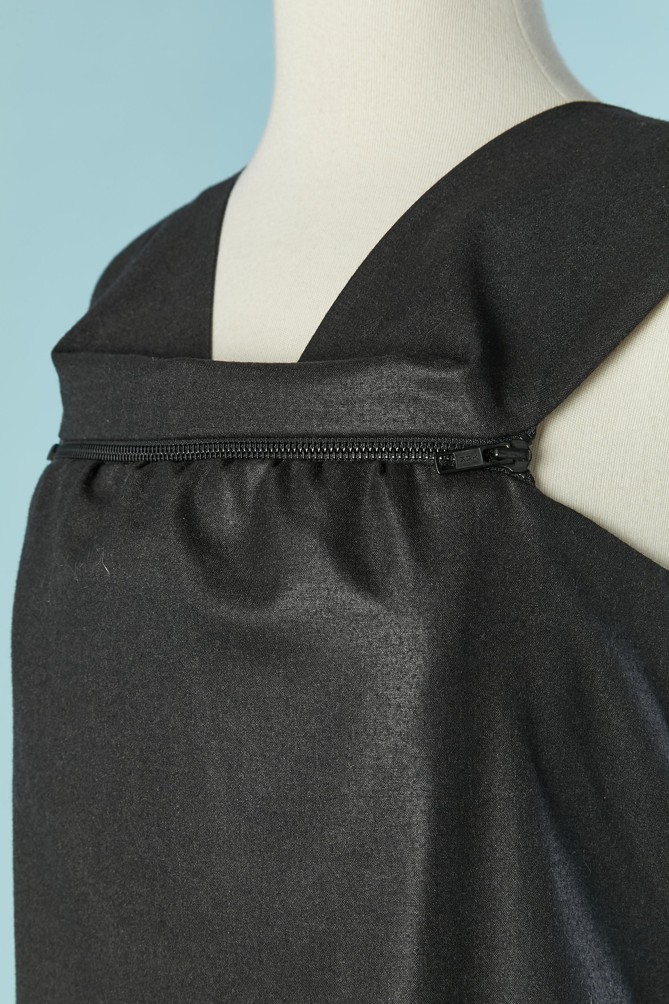 Black Anthracite grey wool sleeveless dress with zip on the bust CHLOE For Sale
