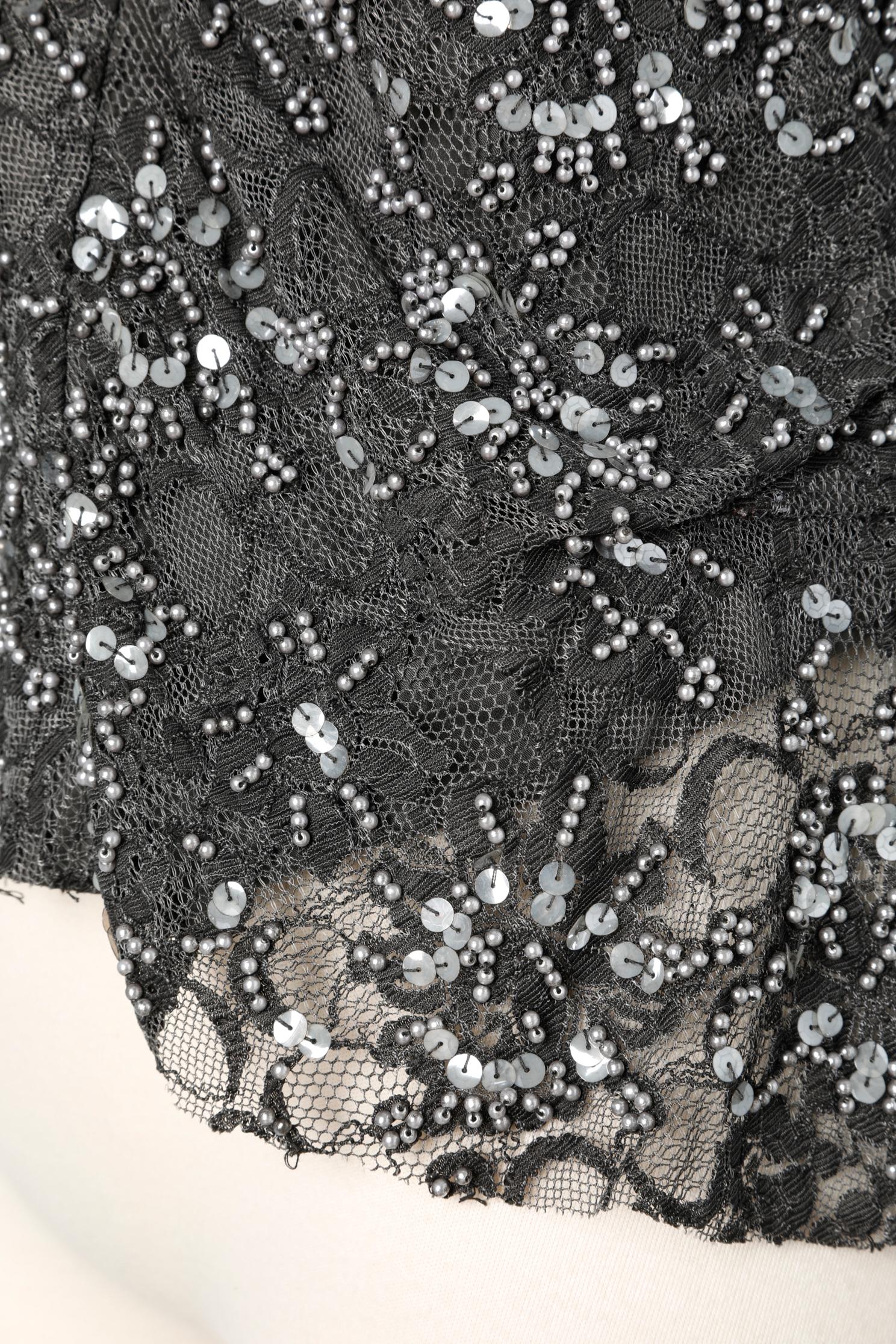 Nero Top in pizzo antracite con paillettes e perline Junya Watanabe Comme des Garçons in vendita