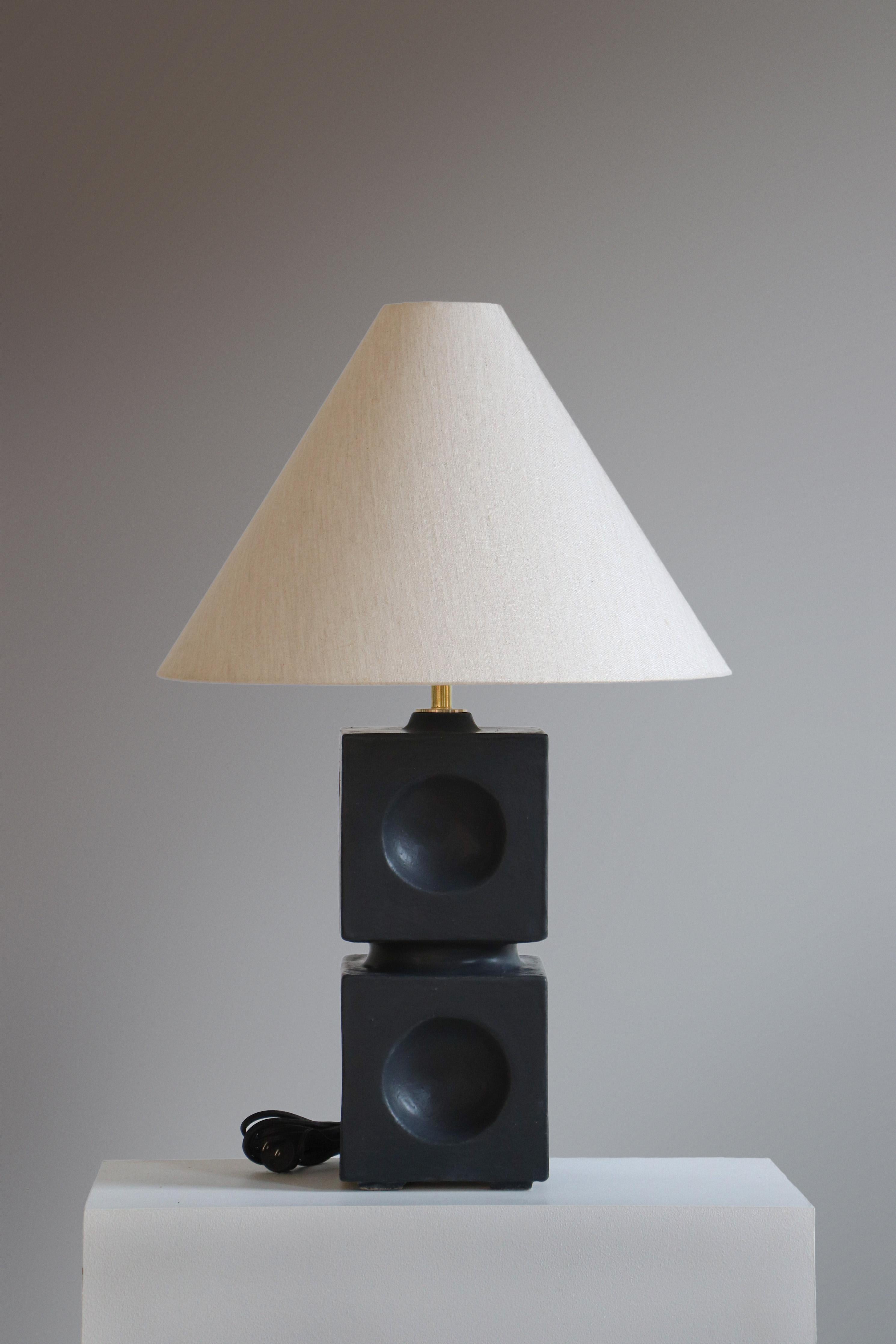 Anthracite Talis II Table Lamp by Danny Kaplan Studio
Dimensions: ⌀ 51 x H 76 cm
Materials: Glazed Ceramic, Unfinished Brass, Wax Paper

This item is handmade, and may exhibit variability within the same piece. We do our best to maintain a
