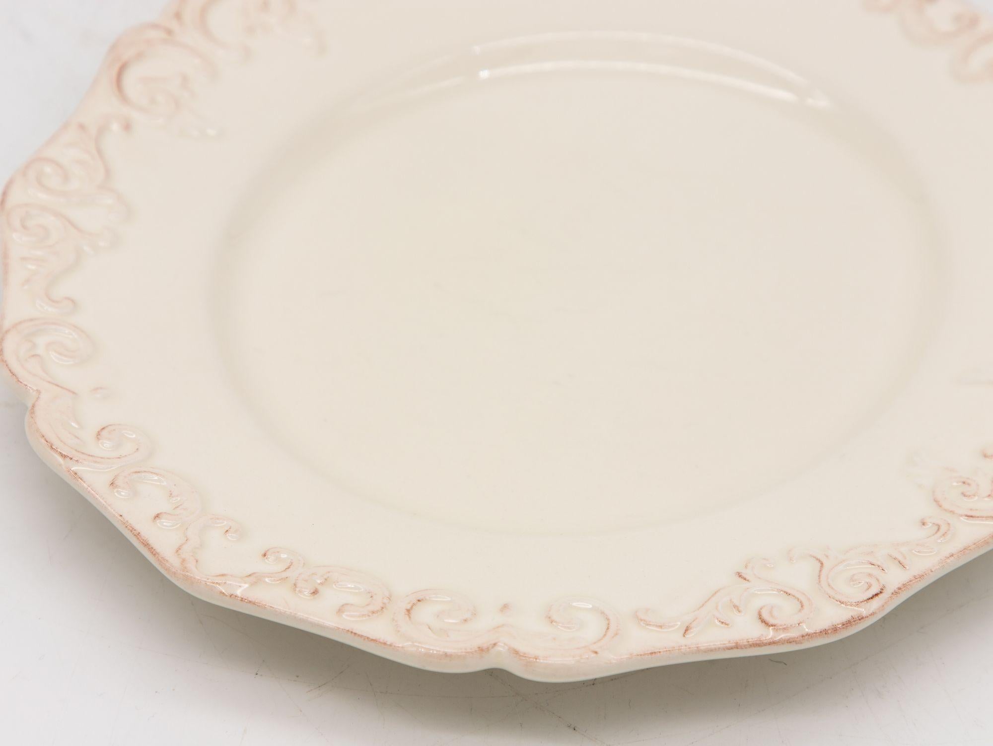 Platos ovalados de gres Anthropologie, Lote de 12, Portugal Circa 2007 en venta 3