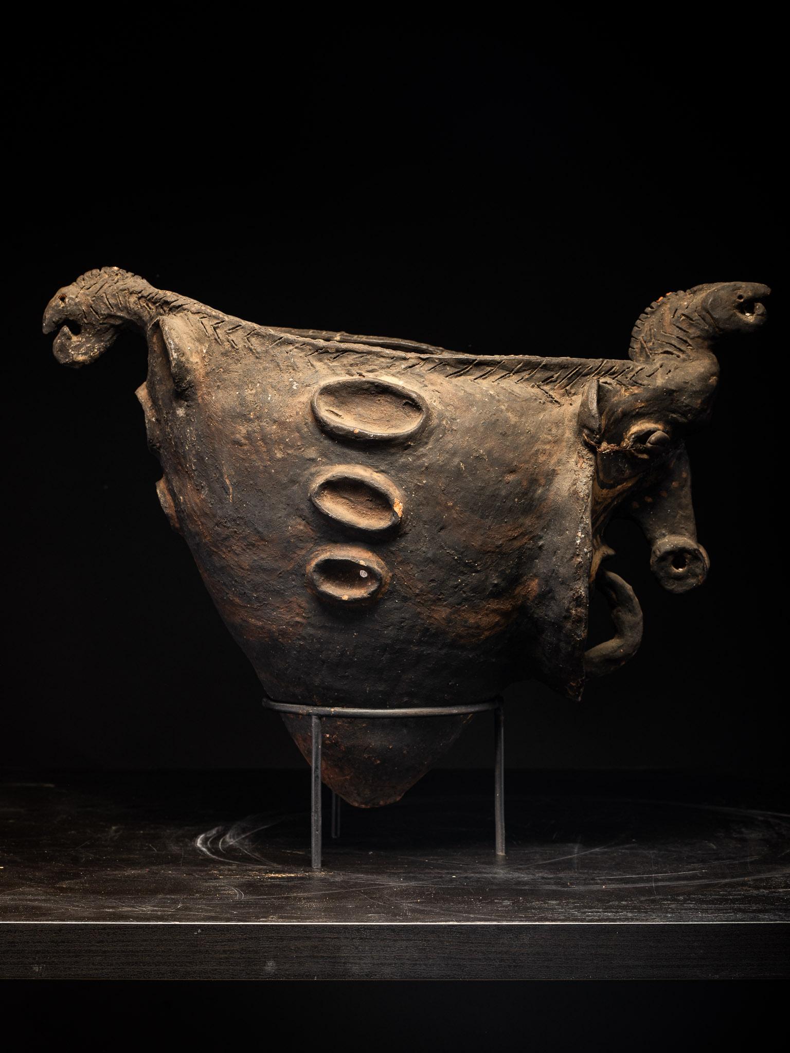 Vaso antropomorfo in terracotta In condizioni buone in vendita a Leuven , BE
