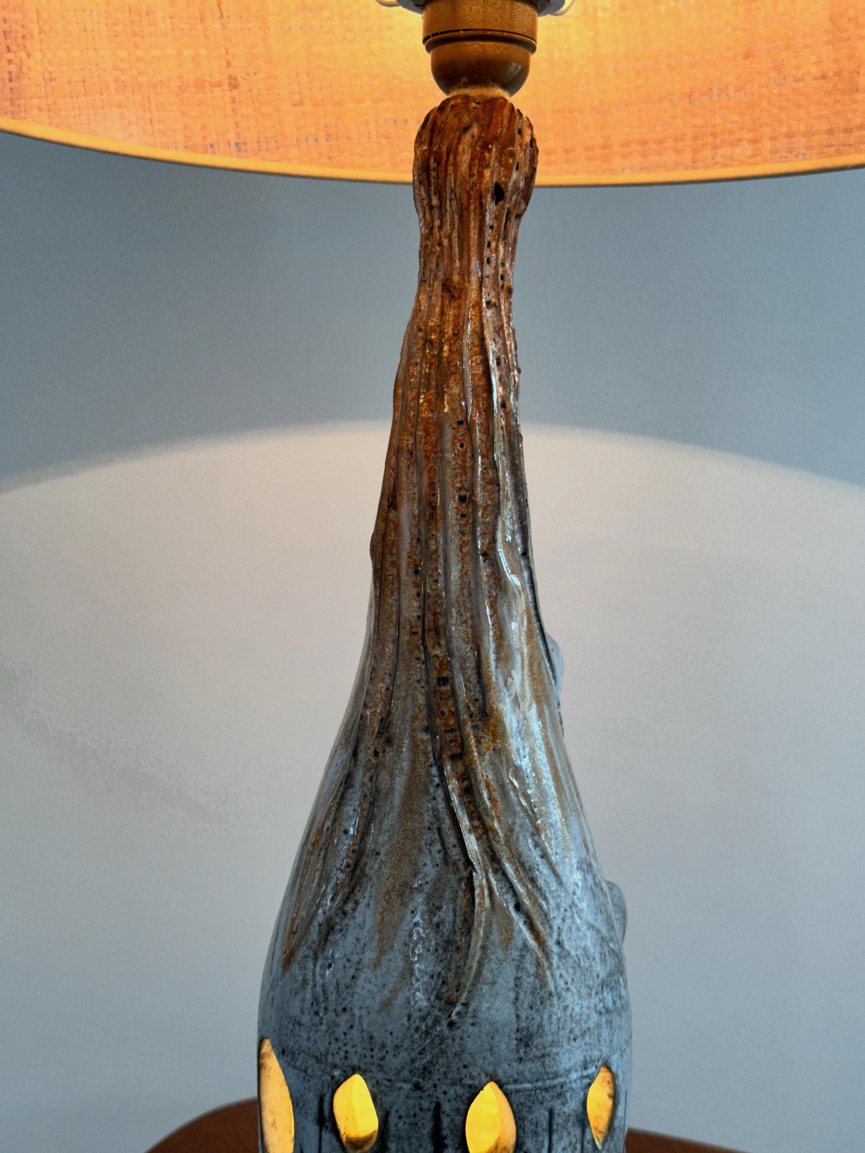 Lampe en céramique anthropomorphe Maurice CAMOS, artiste français, œuvre unique, années 1960 en vente 1