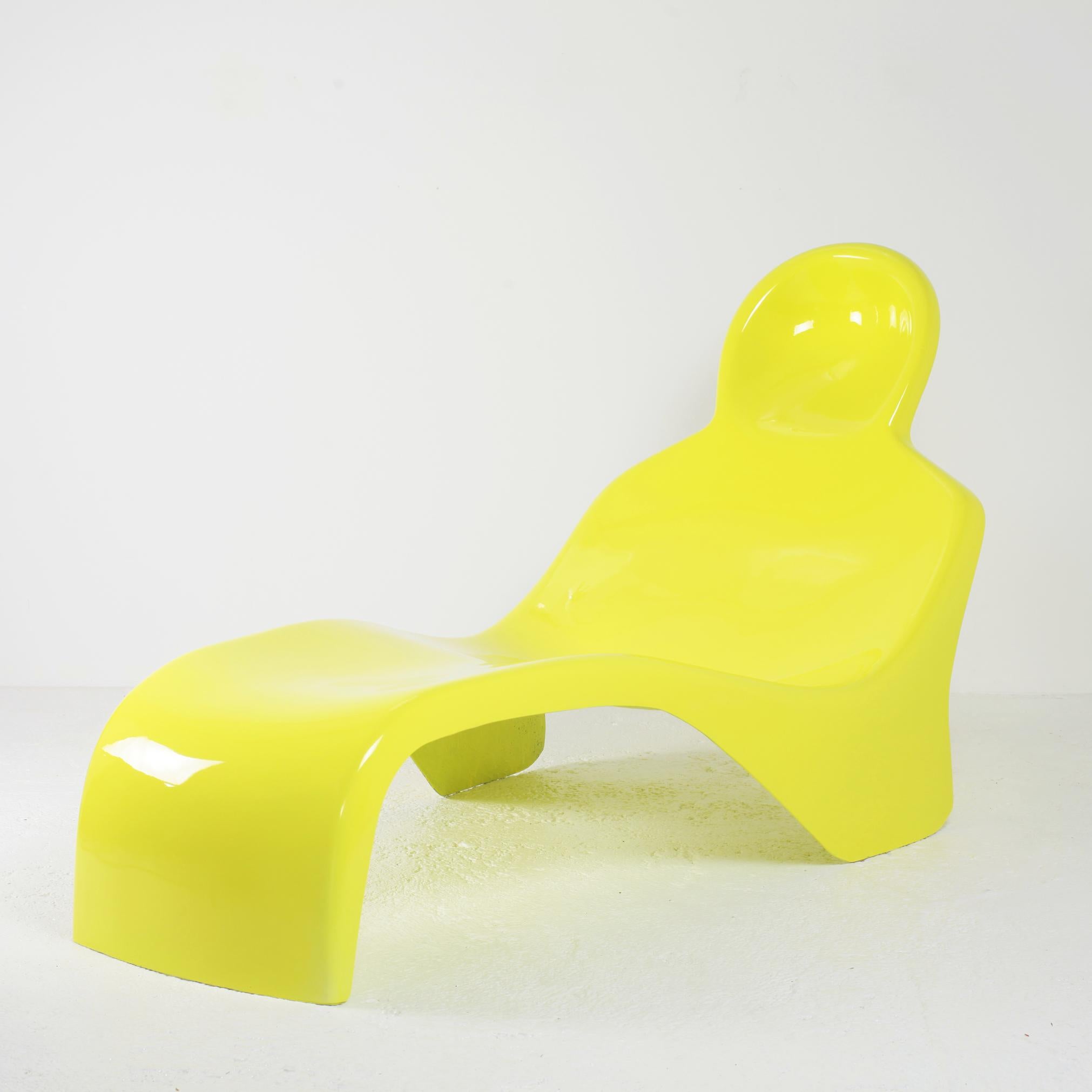 An anthropomorphic chaise lounge for deck, pool, patio and garden designed by the German designer Luigi Colani in 1967 for Essmann, Germany. Unique eye catcher and very rare chair. 
Yellow dyed fiberglass reinforced resin.
Newly lacquered in