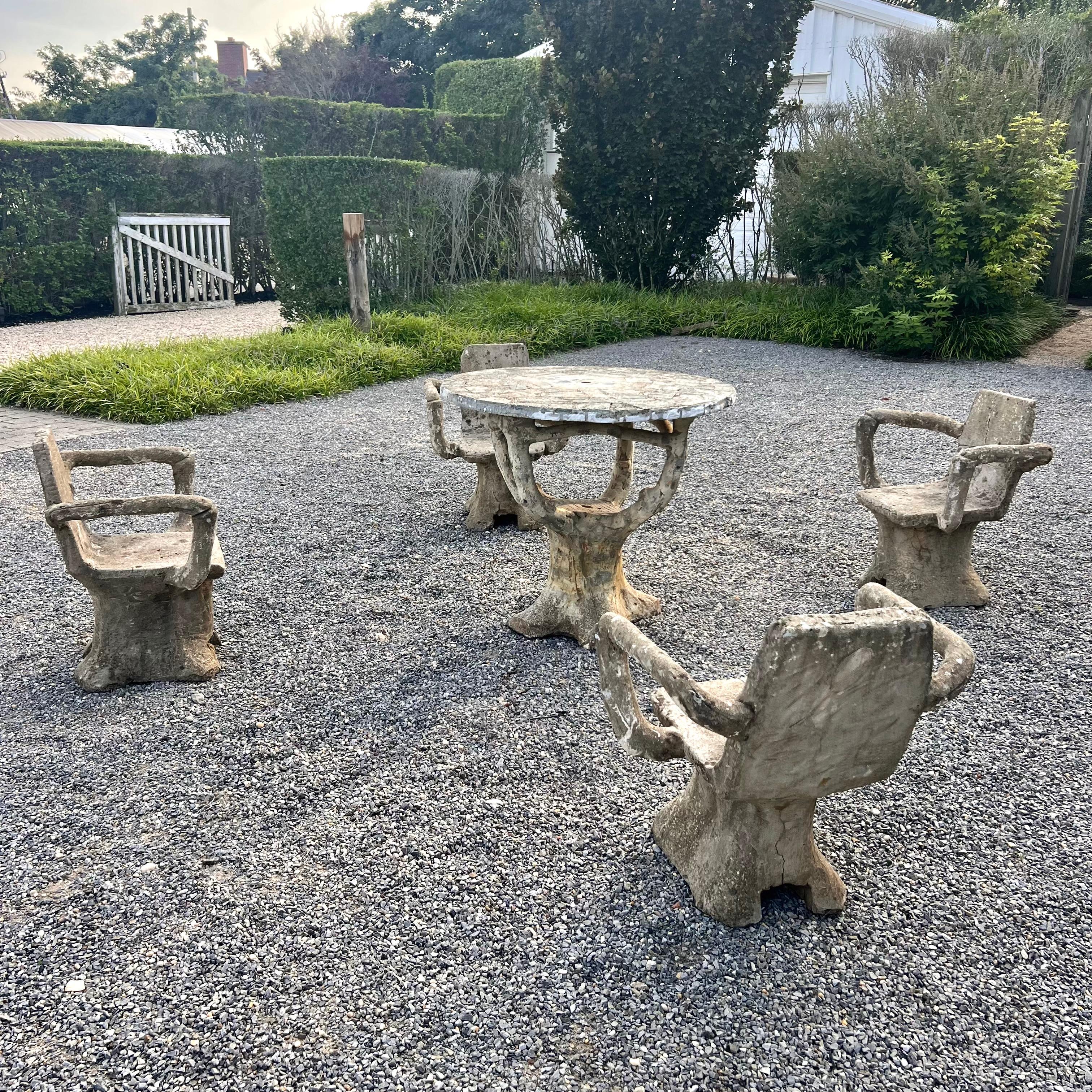 Table et 4 chaises anthropomorphes en béton Faux Bois, 1950 France en vente 2