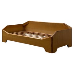 Lit de repos anthroposophique, Kayser attr., Dornach Design