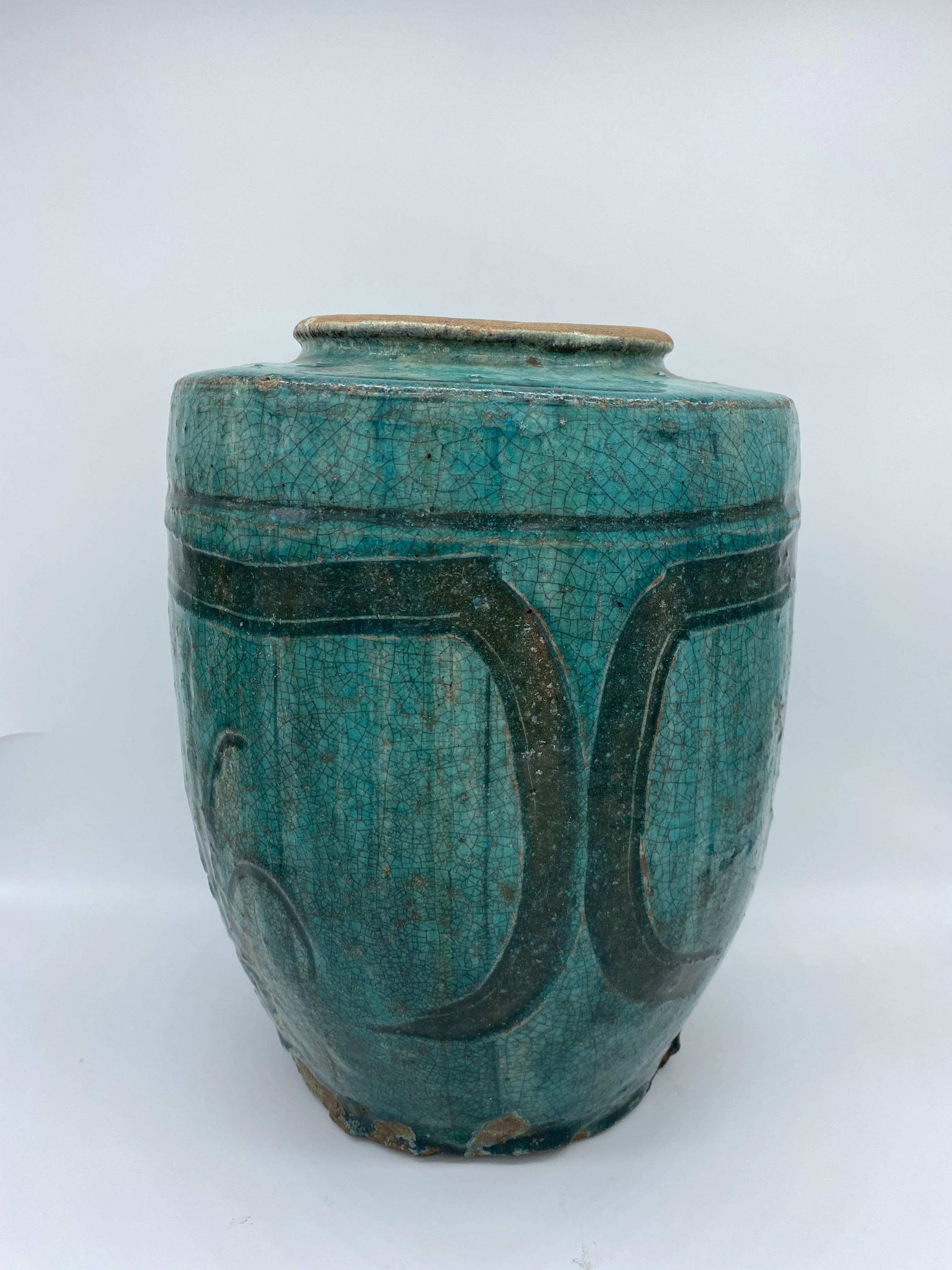 Very beautiful Martaban style jar from the 19th century.
Its turquoise blue glaze called 