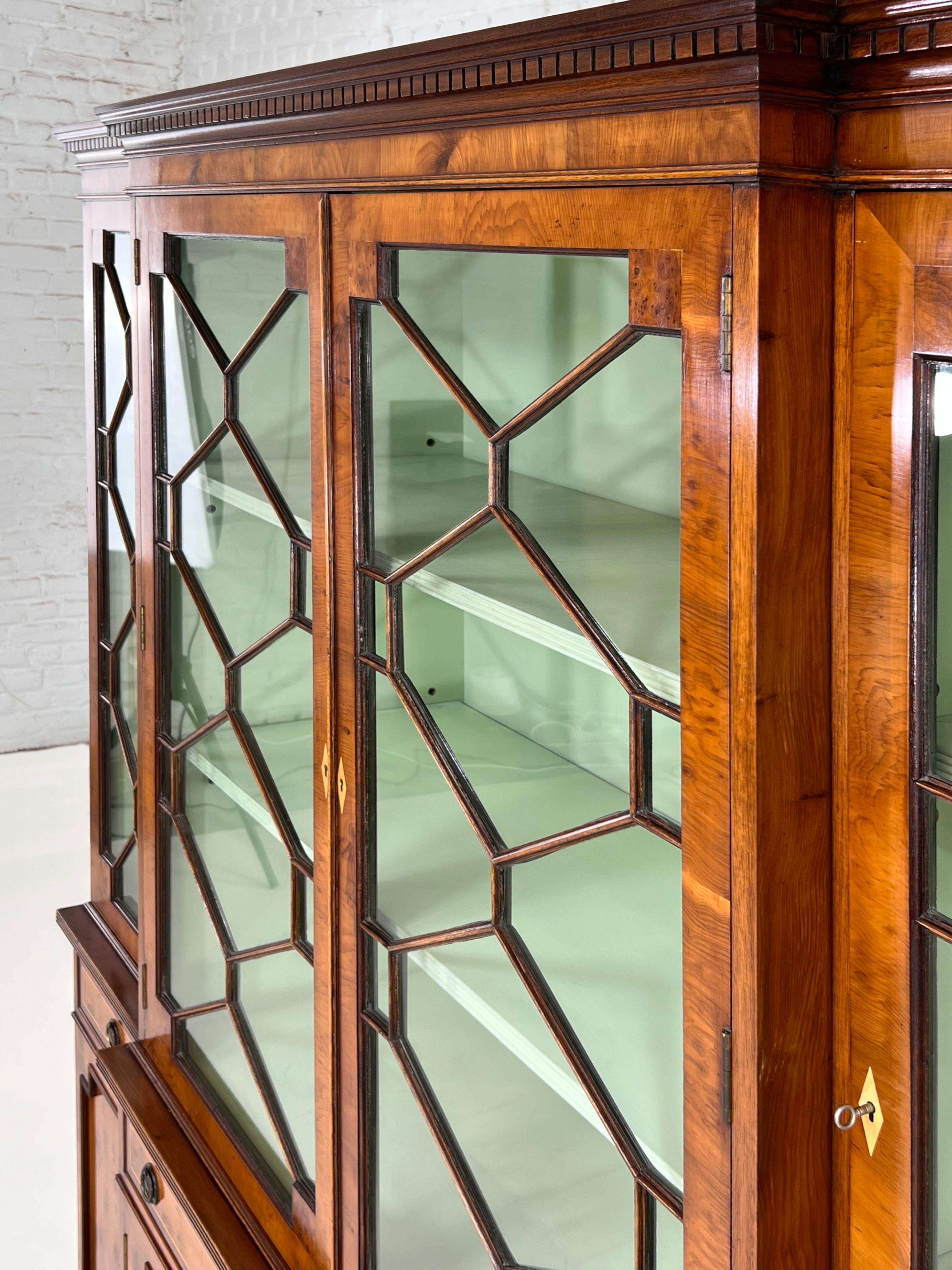 Antic Wooden and Glass Bookcase Storage and Vitrine Cabinet For Sale 4