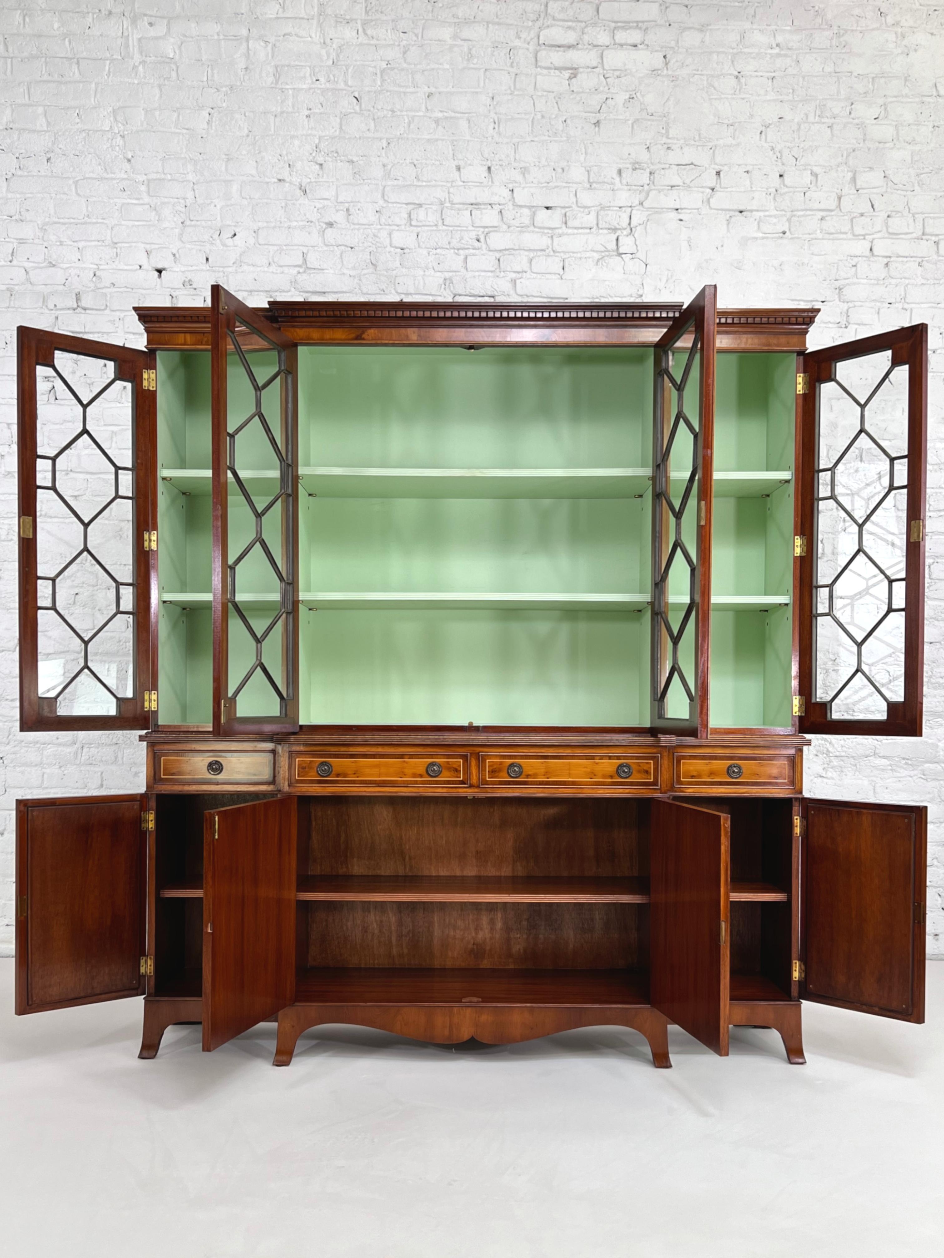 Antic Wooden and Glass Bookcase Storage and Vitrine Cabinet In Good Condition For Sale In Tourcoing, FR