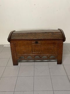 Antiguo estuche de madera de haya grabada del siglo XIX