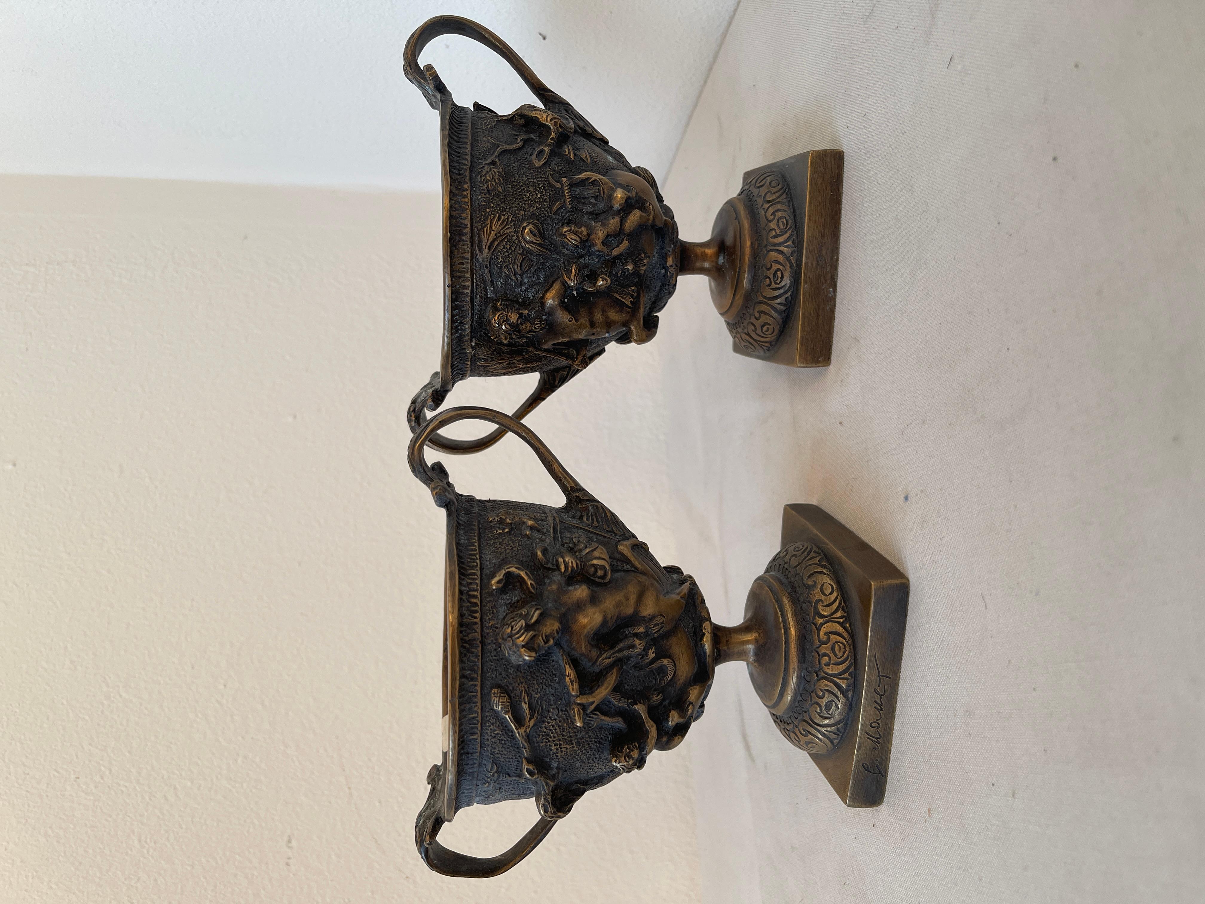 Mid-19th Century Paire de cassolettes en bronze italiennes du 19e siècle en vente