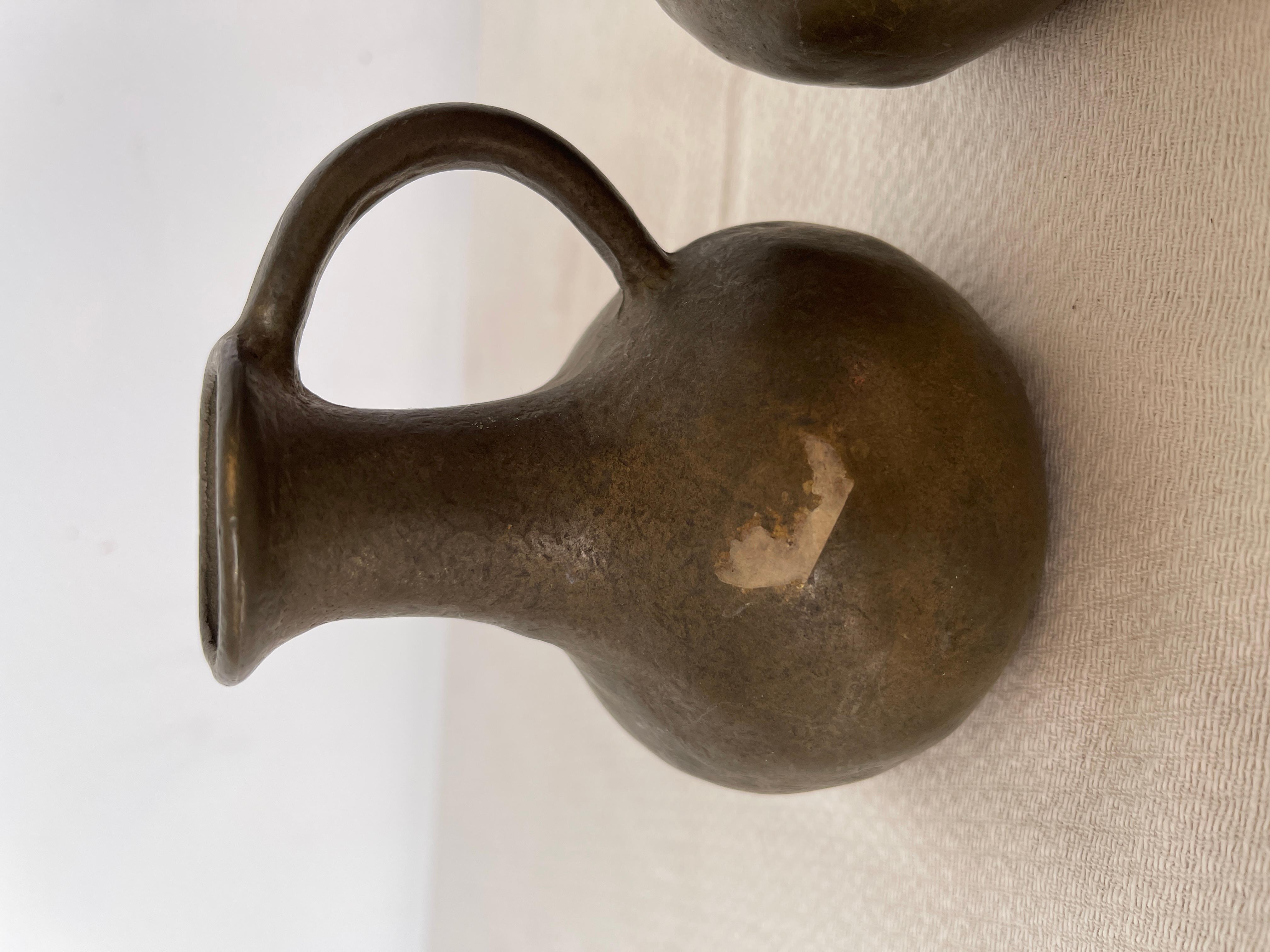 Antica coppia di vasi in bronzo massiccio, XIX secolo im Zustand „Gut“ im Angebot in Cantù, IT