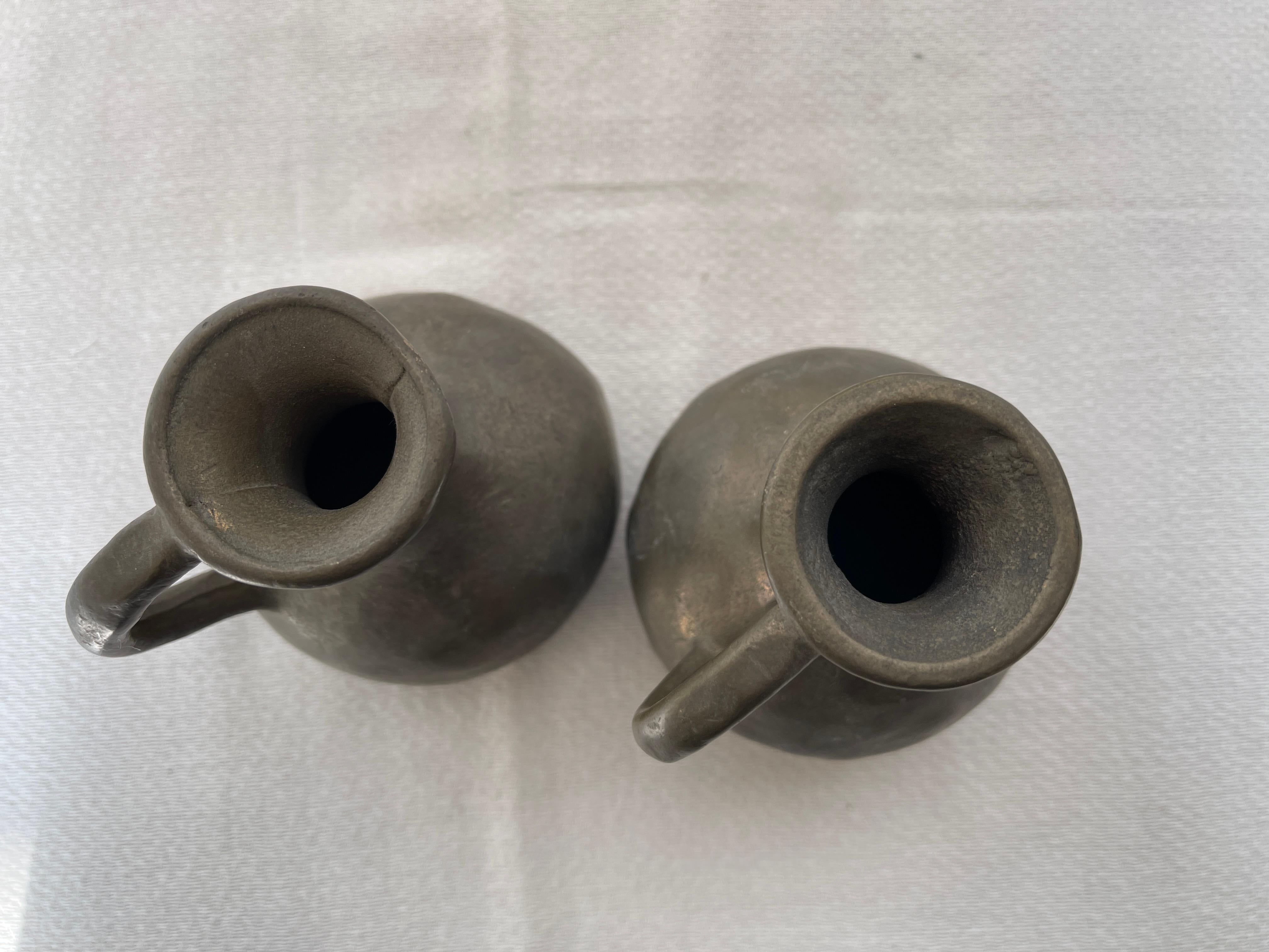 Antica coppia di vasi in bronzo massiccio, XIX secolo im Angebot 1