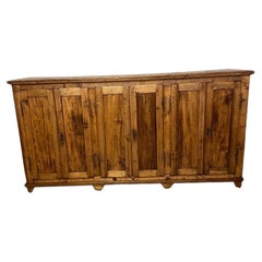 Buffet rustique ancien de la première moitié du 20e siècle