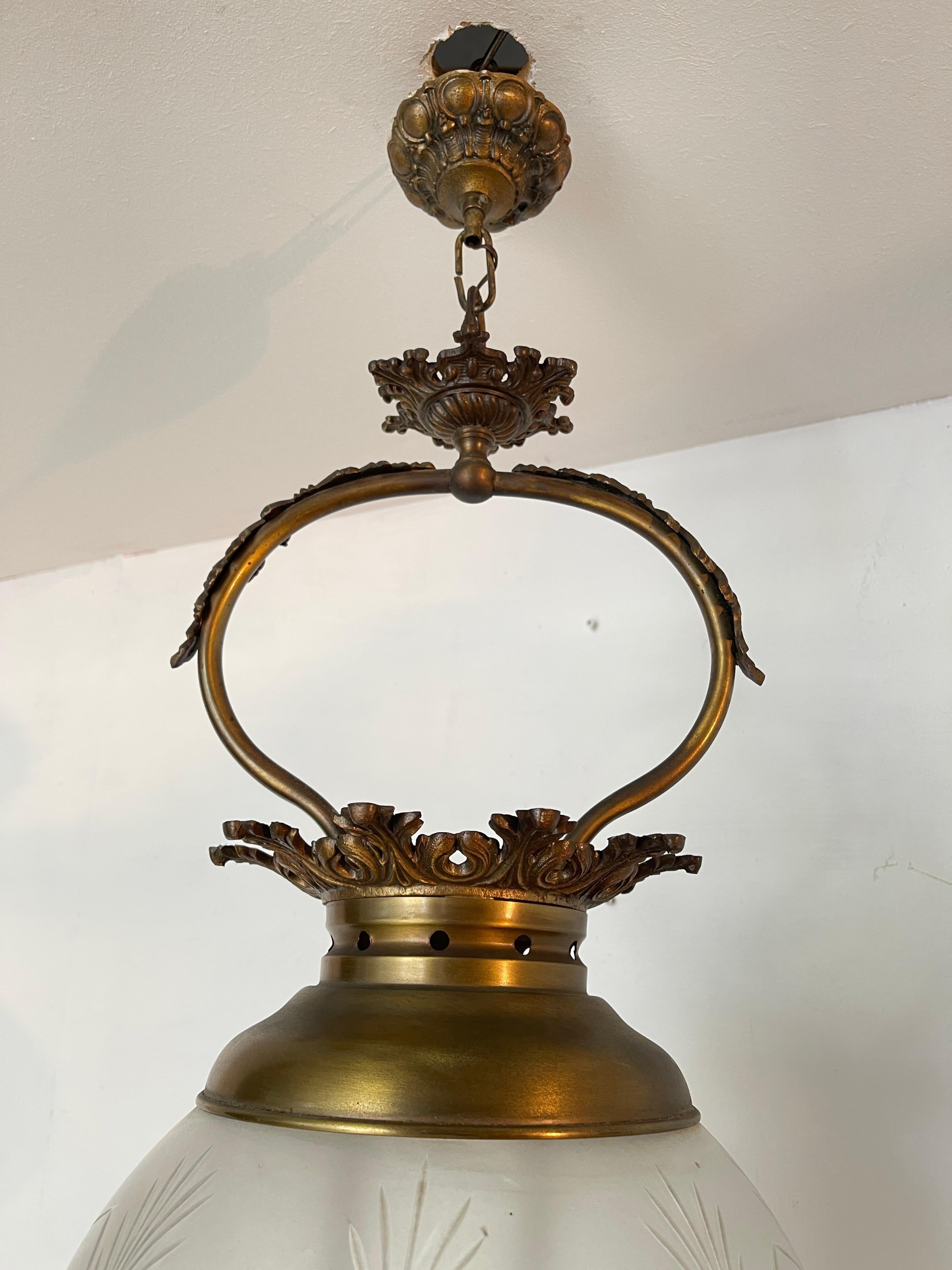 Antica lampada a sospensione in stile vittoriano del XX secolo Bronce en venta