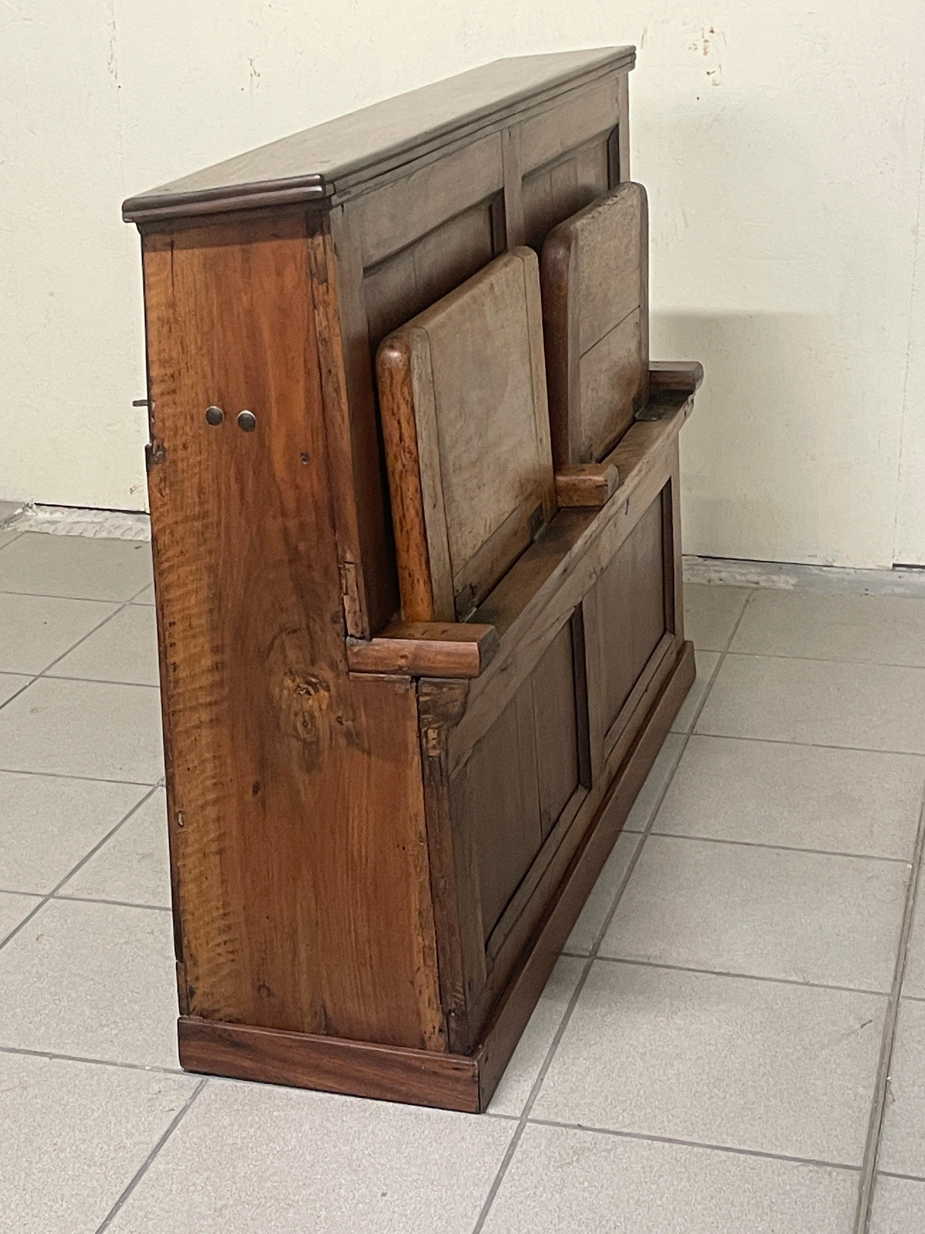 Antica panca dell'800 in legno di noce, Italia in vendita 8