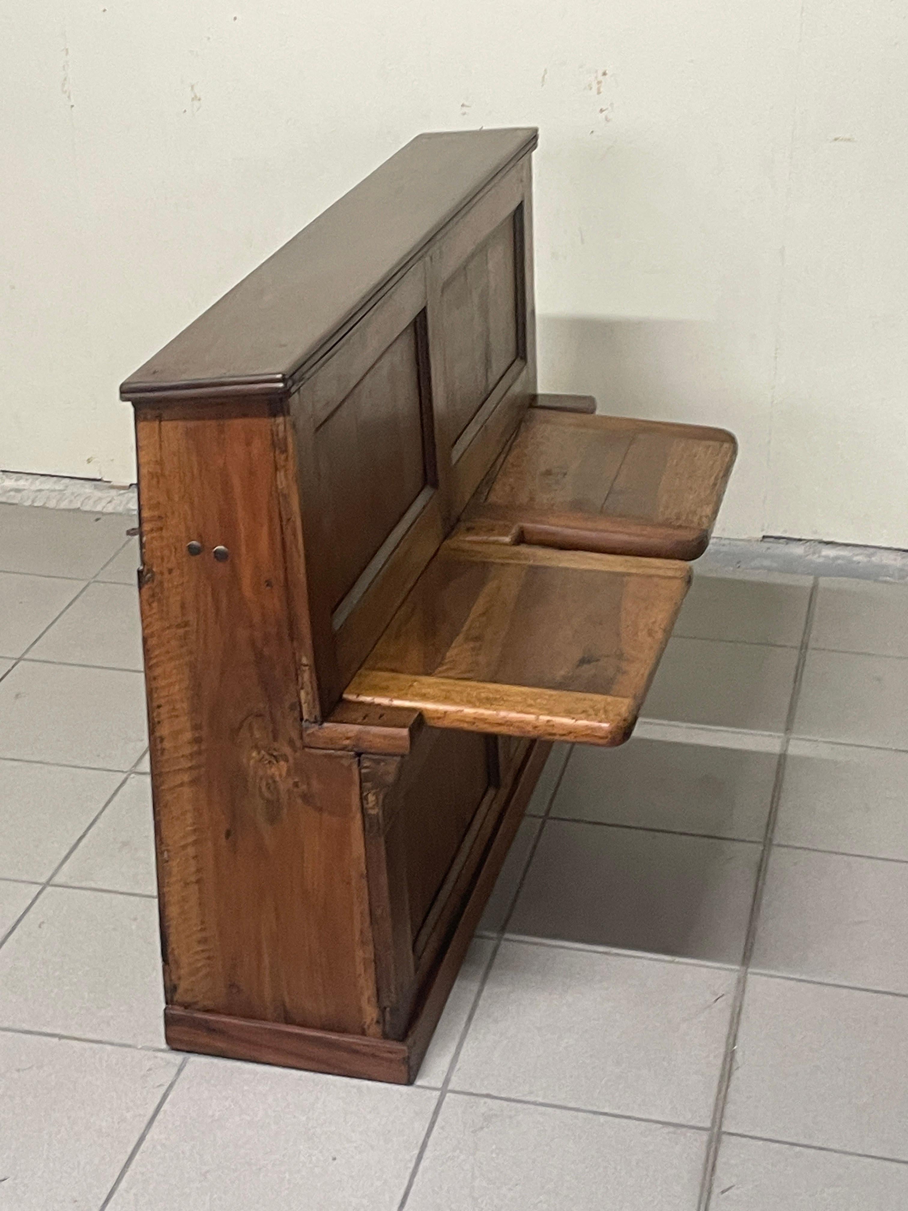 Antica panca dell'800 in legno di noce, Italia in vendita 10