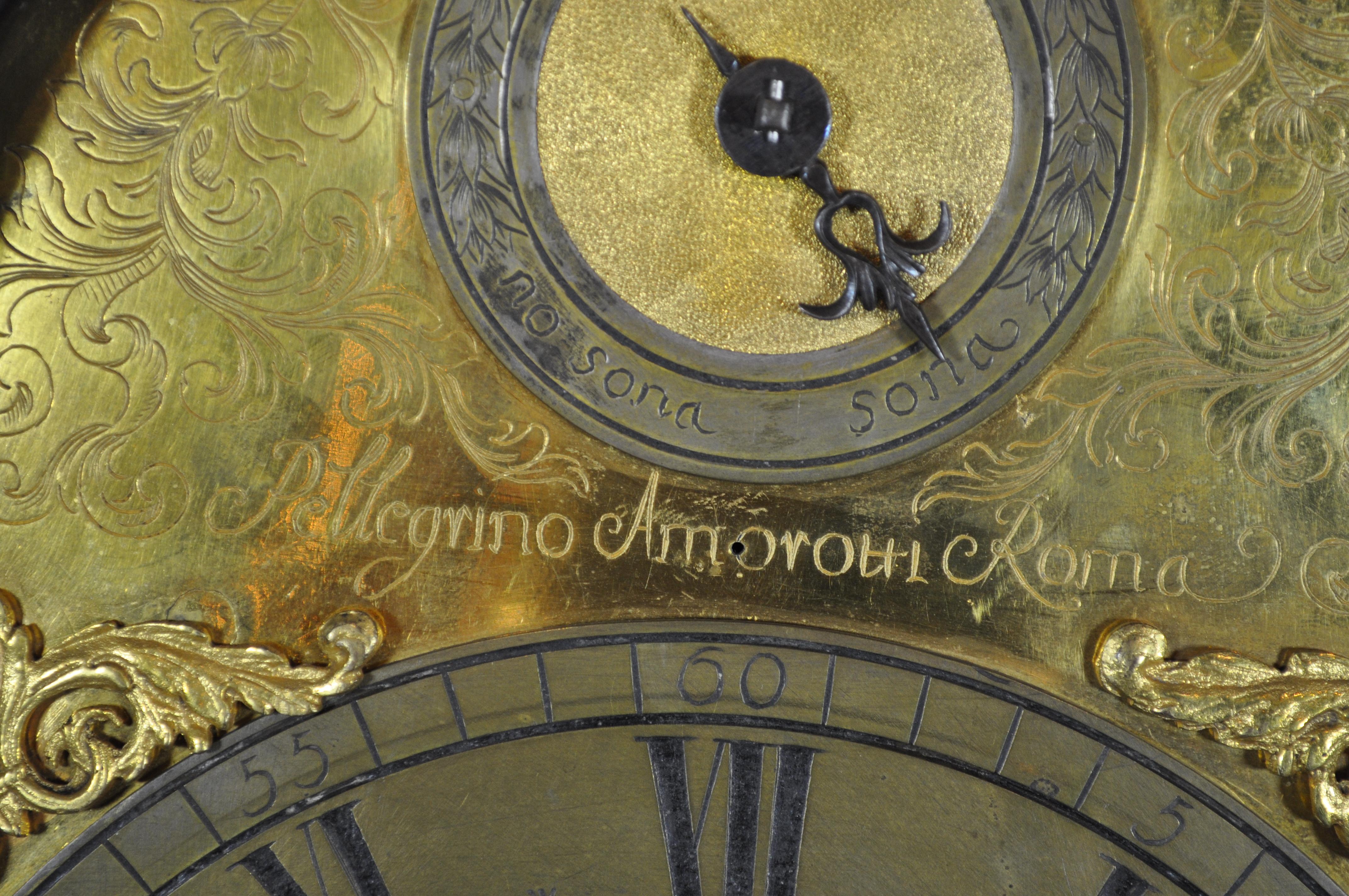 Antiguo reloj italiano de nogal, Pellegrino Amorotti, mediados del siglo XVIII Bronce en venta
