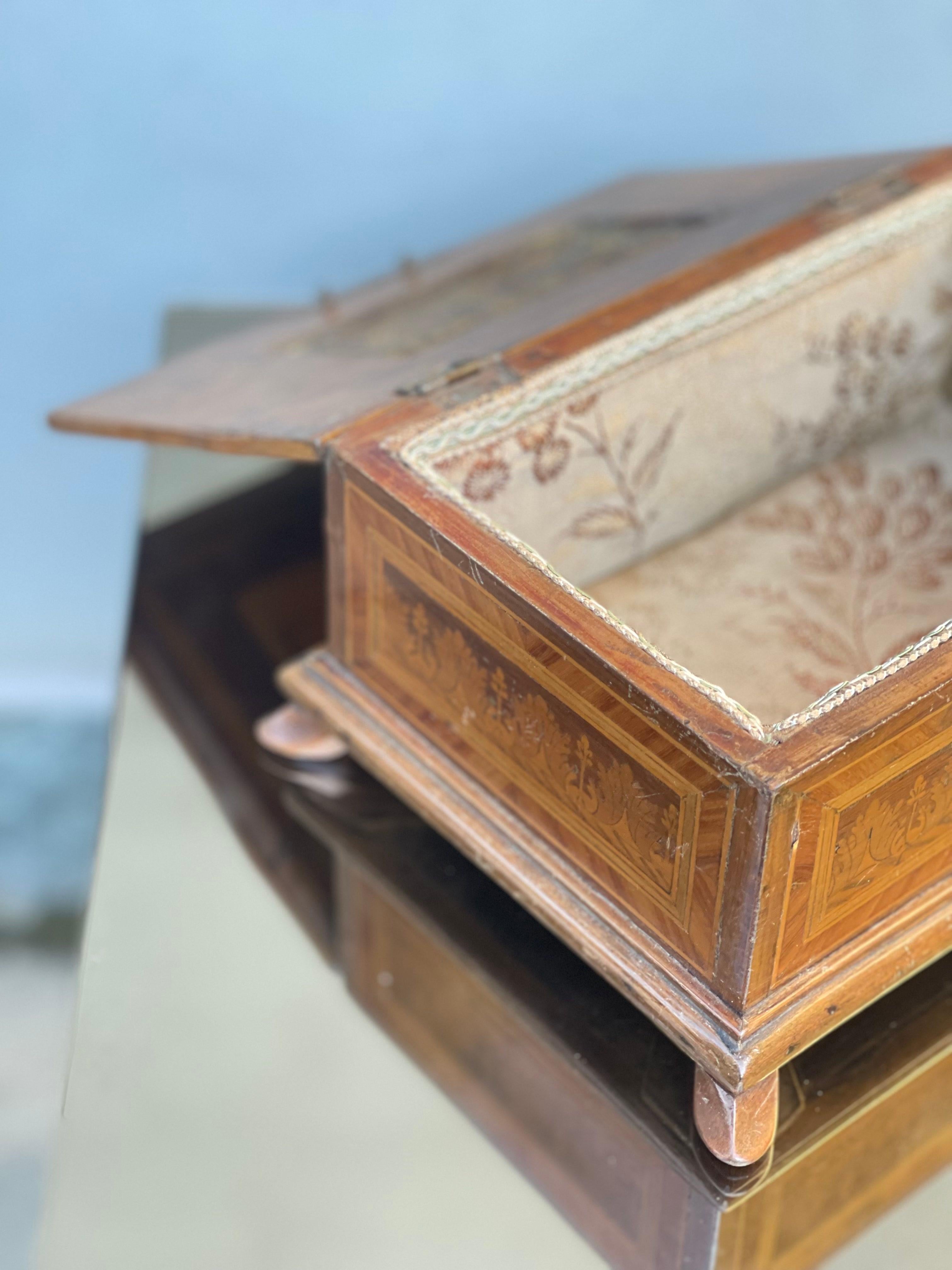 antica scatola intarsiata luigi XVI - scatola neoclassica - box - antiques In Excellent Condition For Sale In Milano, MI