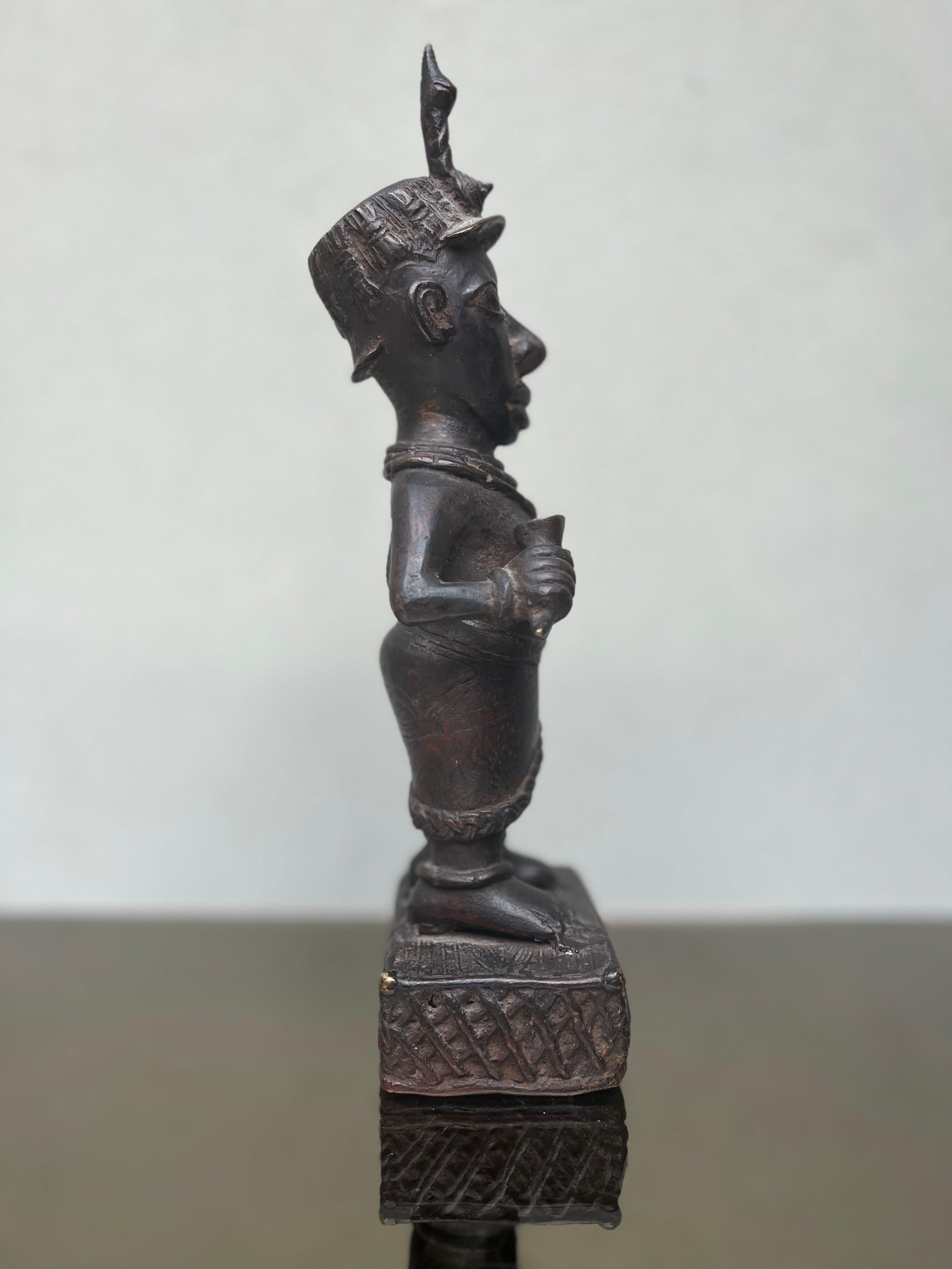 Iron Antica scultura - bronzo - africana - Benin - XIX secolo -sculpture - African  For Sale