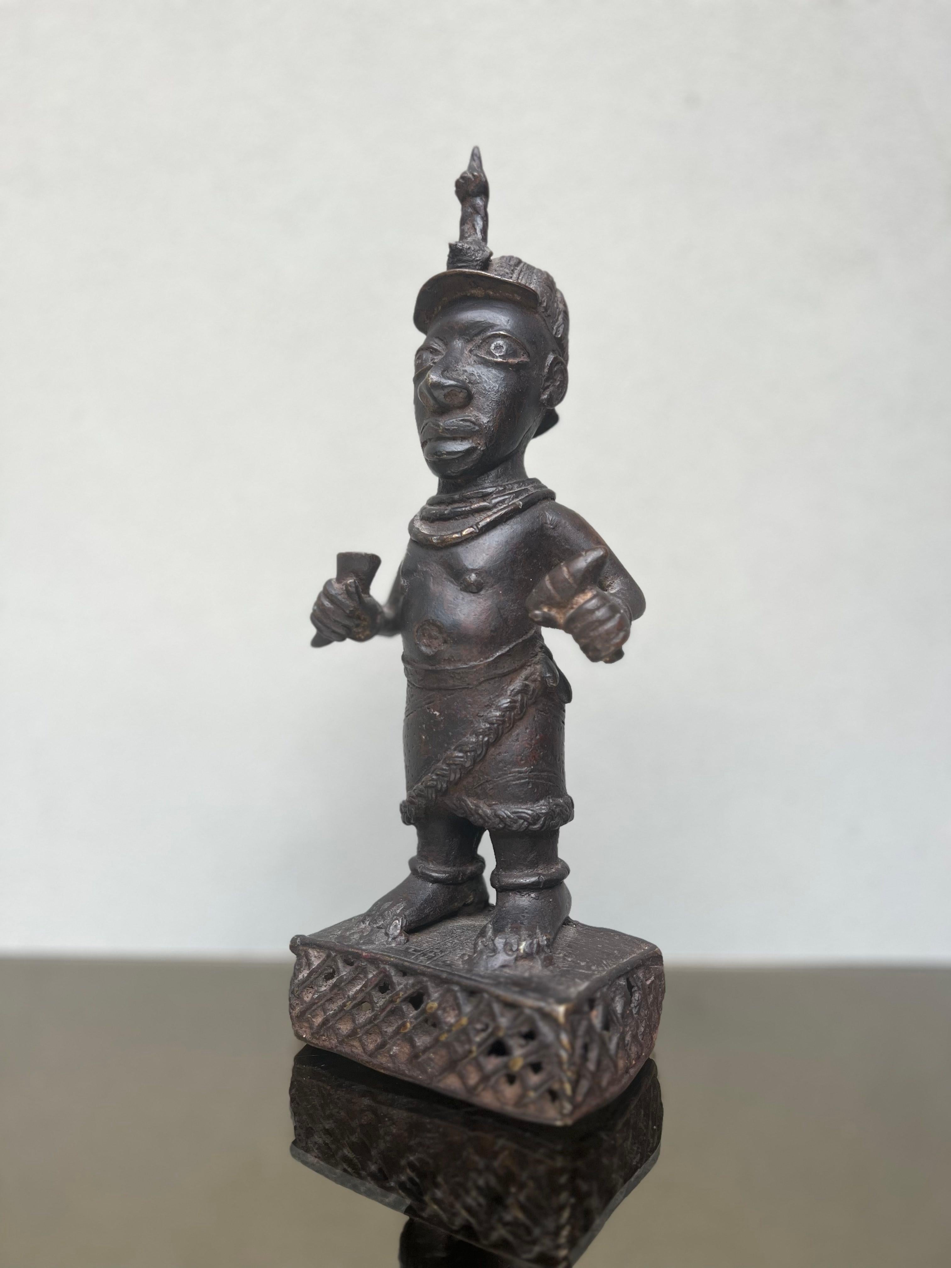 Antica scultura - bronzo - africana - Benin - XIX secolo -sculpture - African  For Sale 2