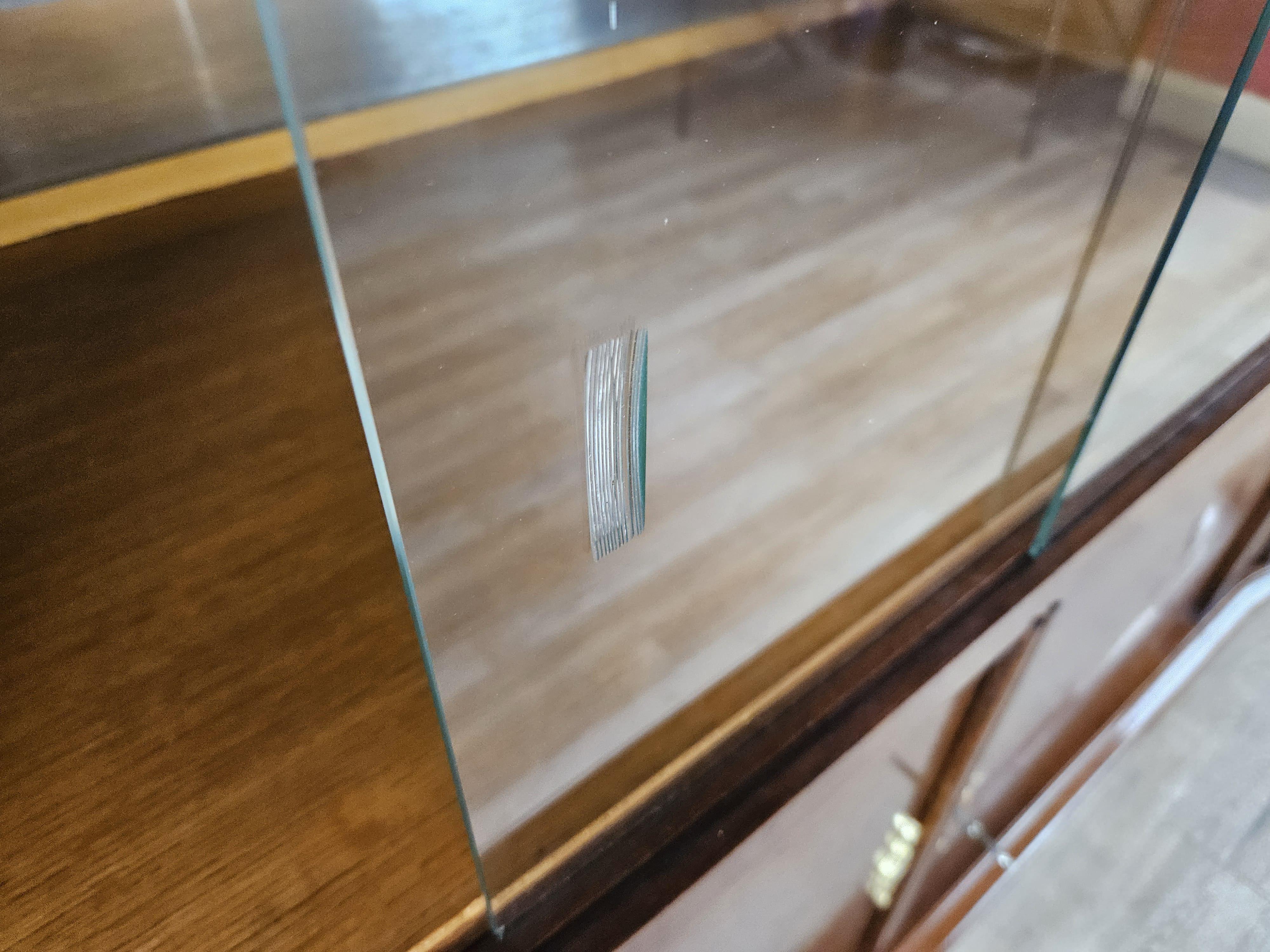 Antique Art Deco 1950s oak sideboard with sliding glass and decorations For Sale 9