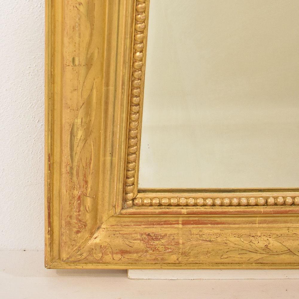 Antica specchiera dorata in foglia di oro zecchino, epoca Luigi Filippo, XIX. im Zustand „Gut“ im Angebot in Breganze, VI