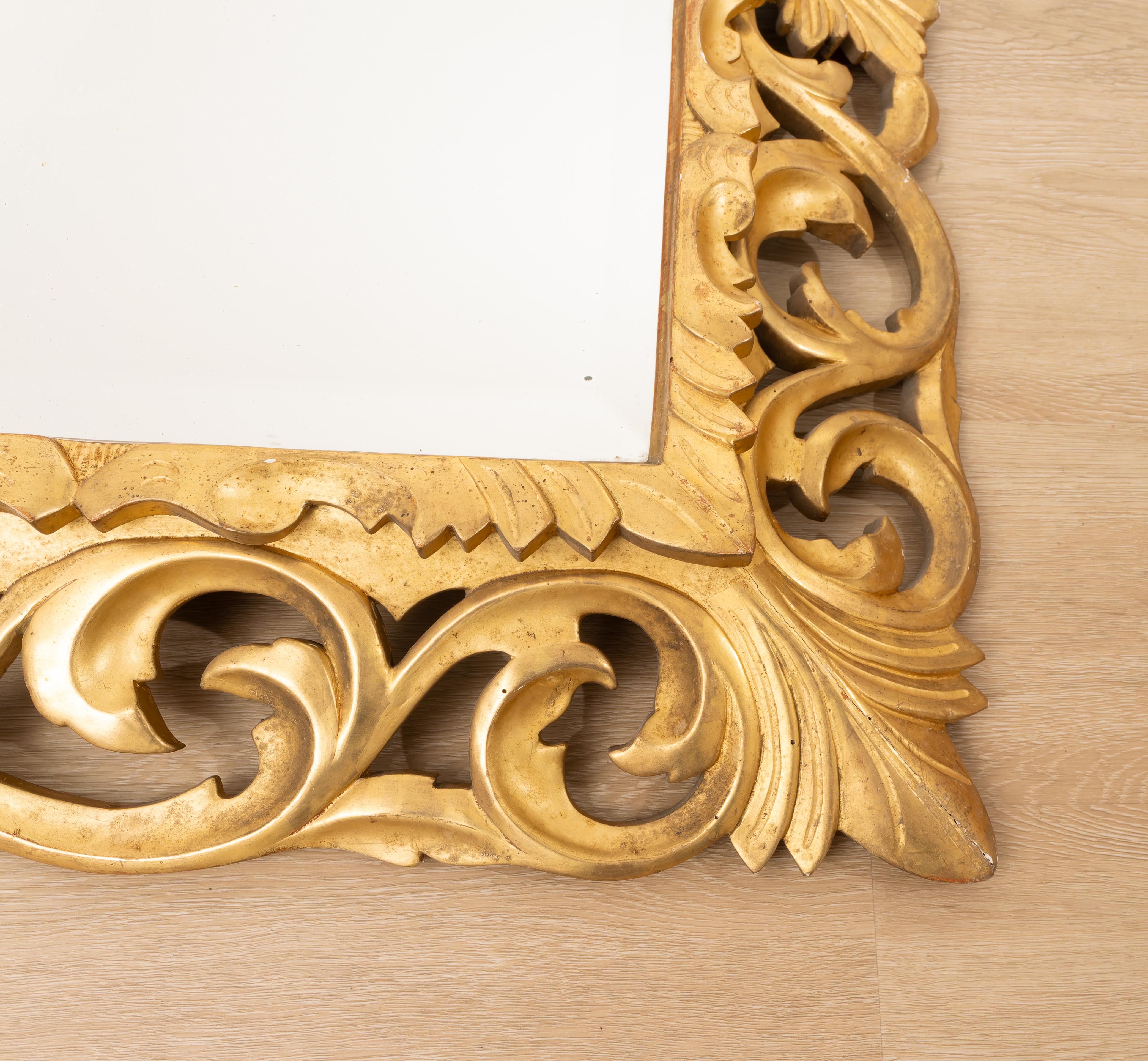 Feuille d'or Miroir doré ancien 18ème siècle en vente