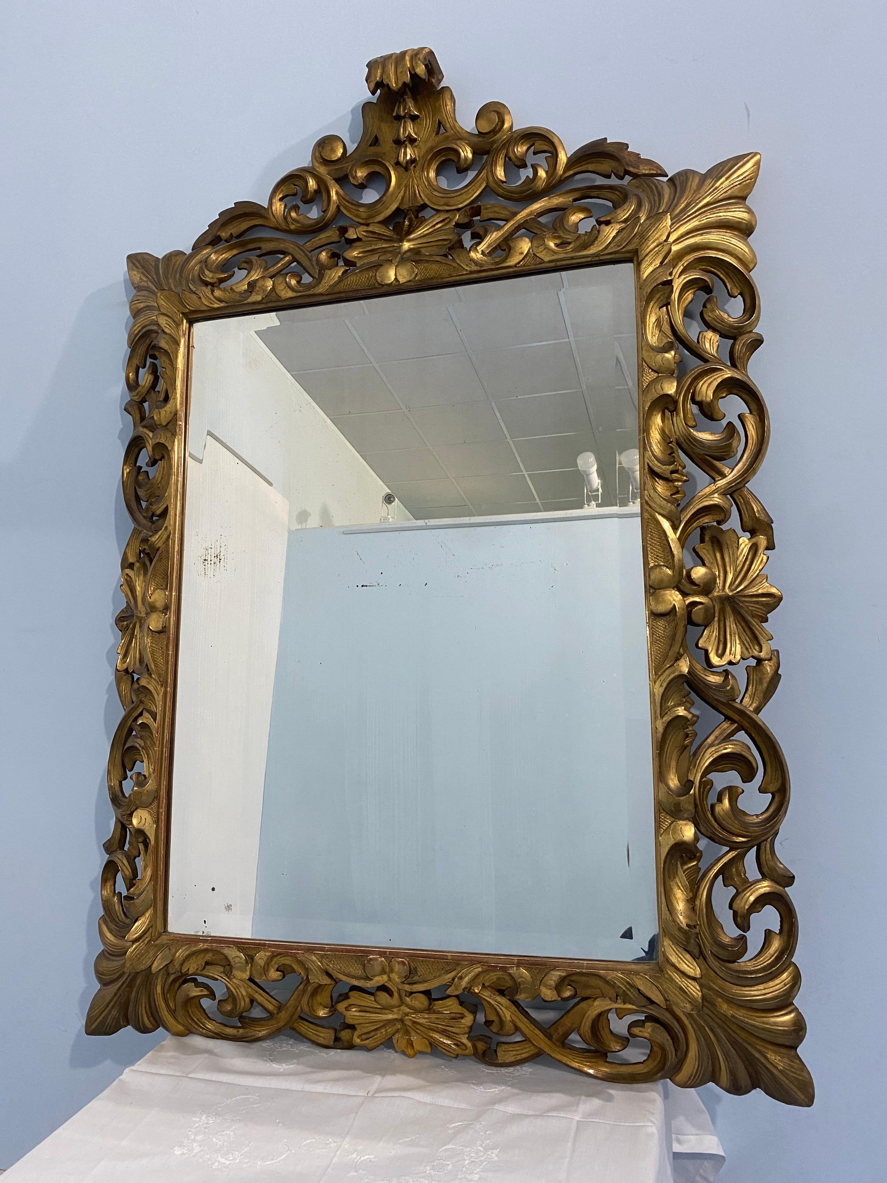 Antica specchiera francese dorata a foglia d'oro epoca Luigi Filippo, 1850 For Sale 2