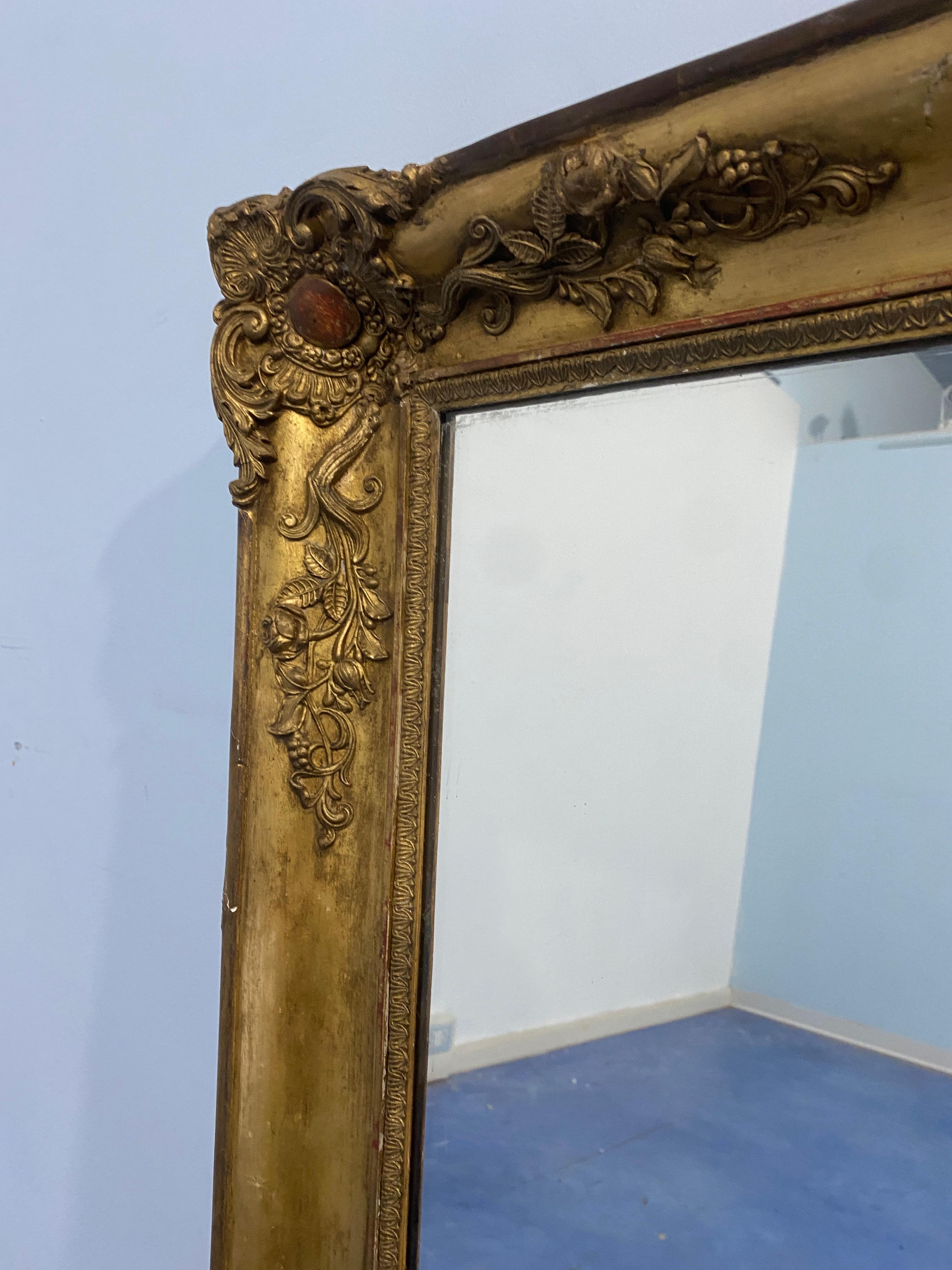 Miroir ancien français doré à la feuille d'or de l'époque Napoléon III, 1870 en vente 5