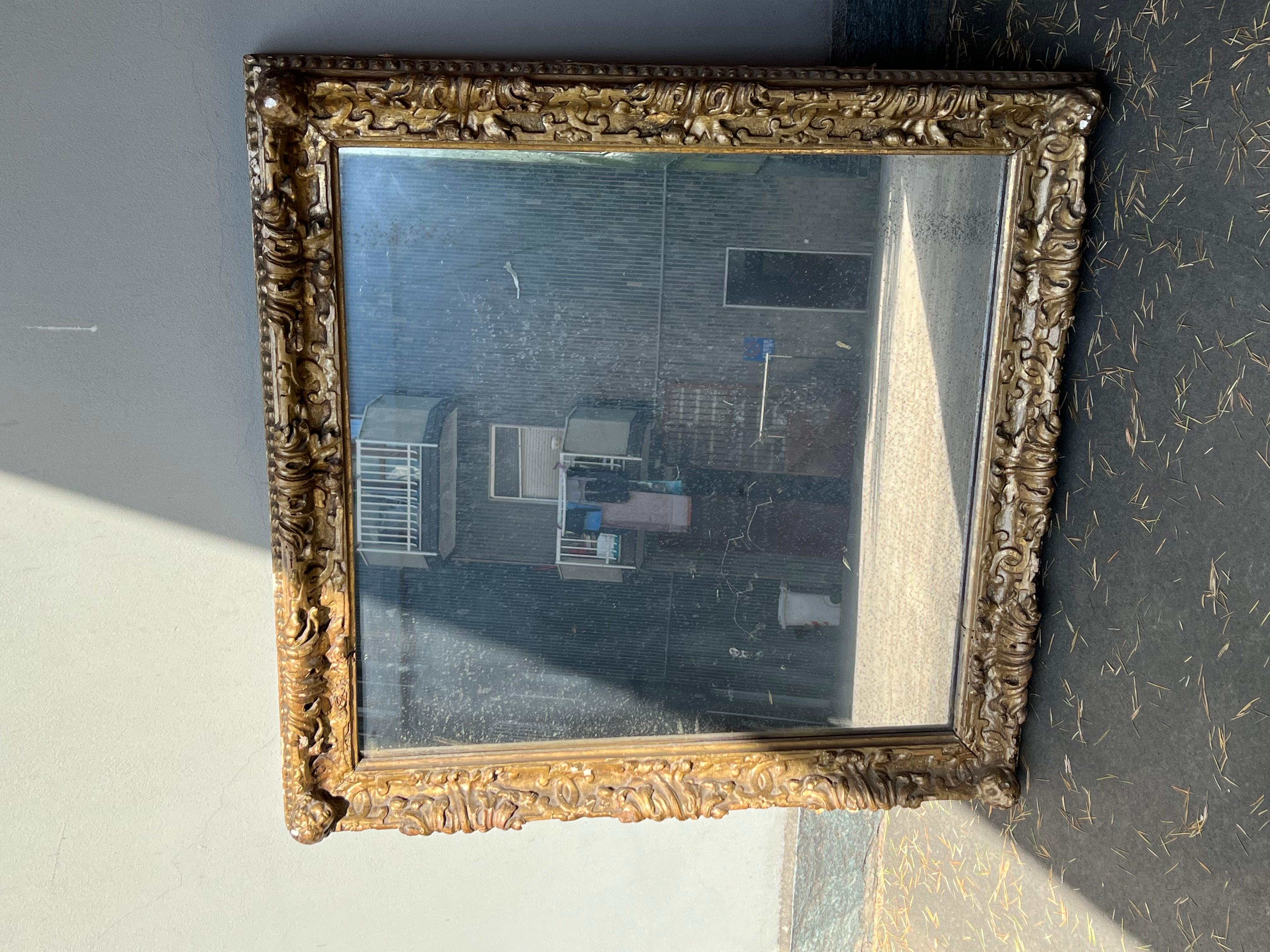Antica Specchiera Quadrata in Oro Zecchino, Putti, Mirror, Specchiera For Sale 7