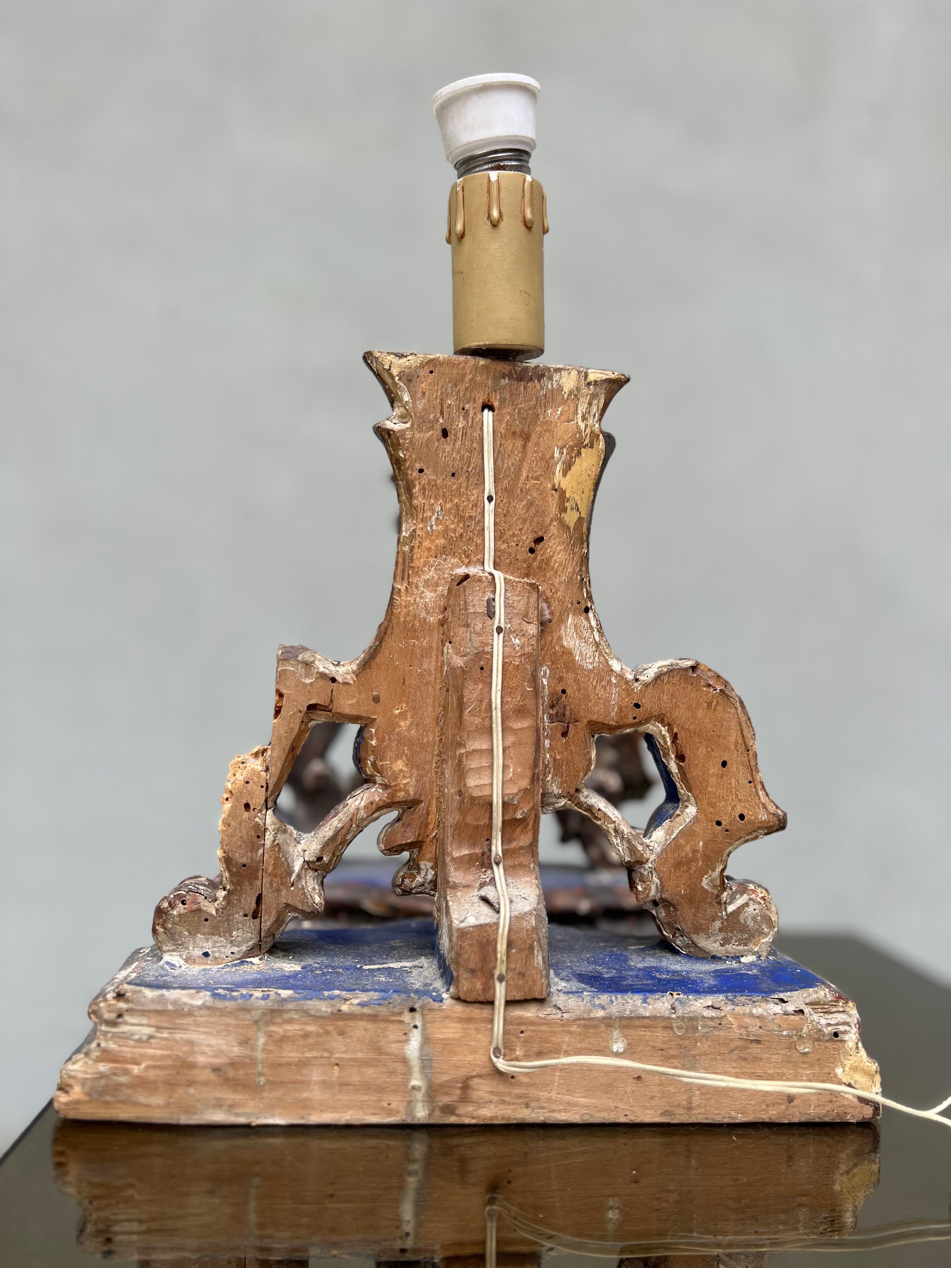 Antiche Portapalme rielettrificate, un candelieri en legno intagliato, XVIIIe siècle en vente 3