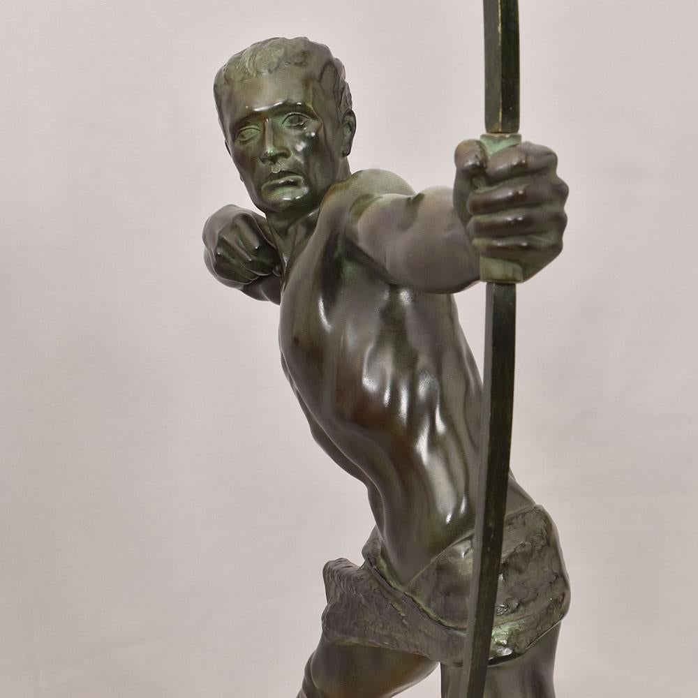 20th Century Antiche Sculture Antimonio, Guerriero, Arciere, Max Le Verrier, Art Deco. in vendita