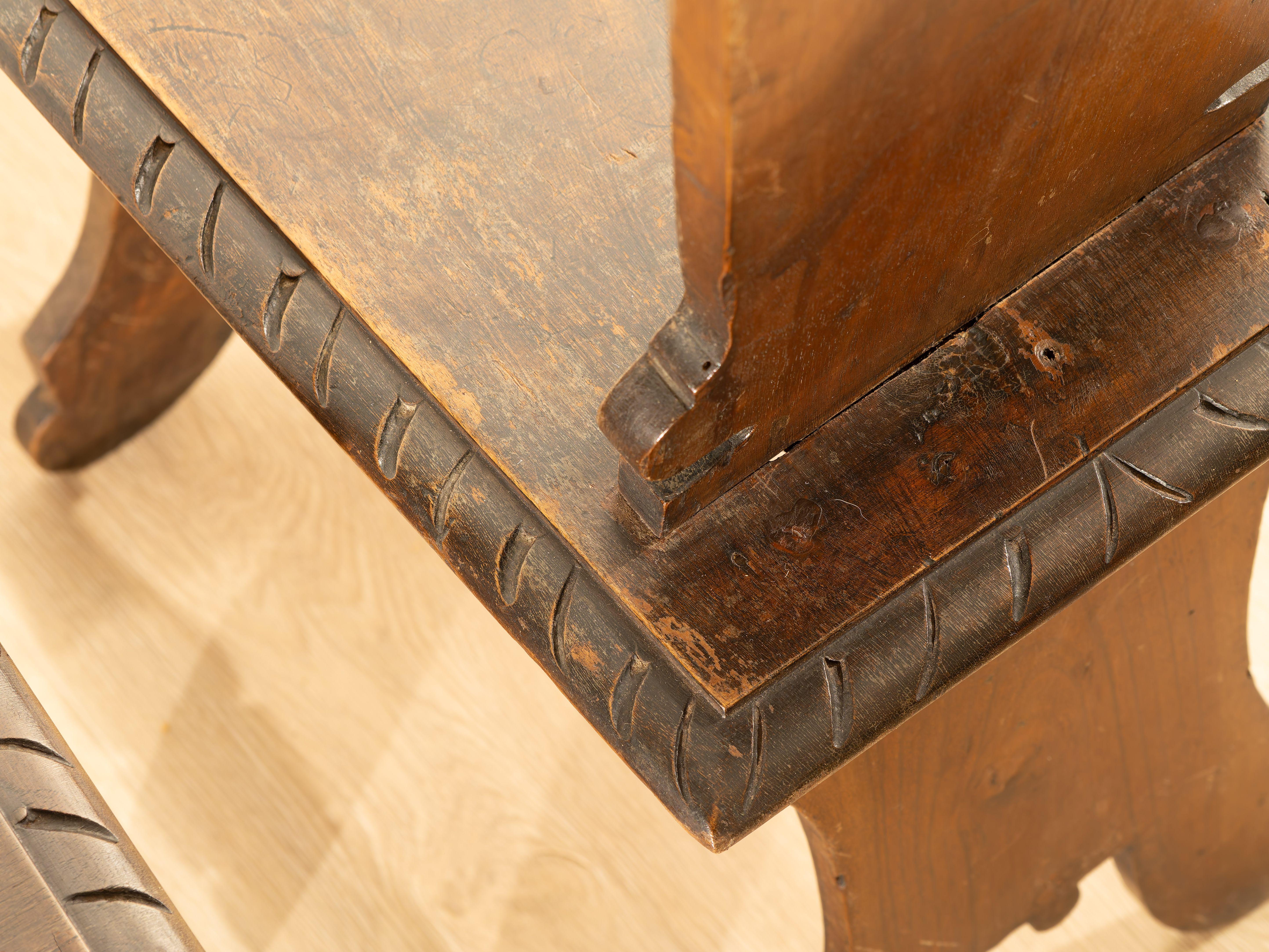 Antike Hocker Hocker, 19. Jahrhundert im Angebot 1