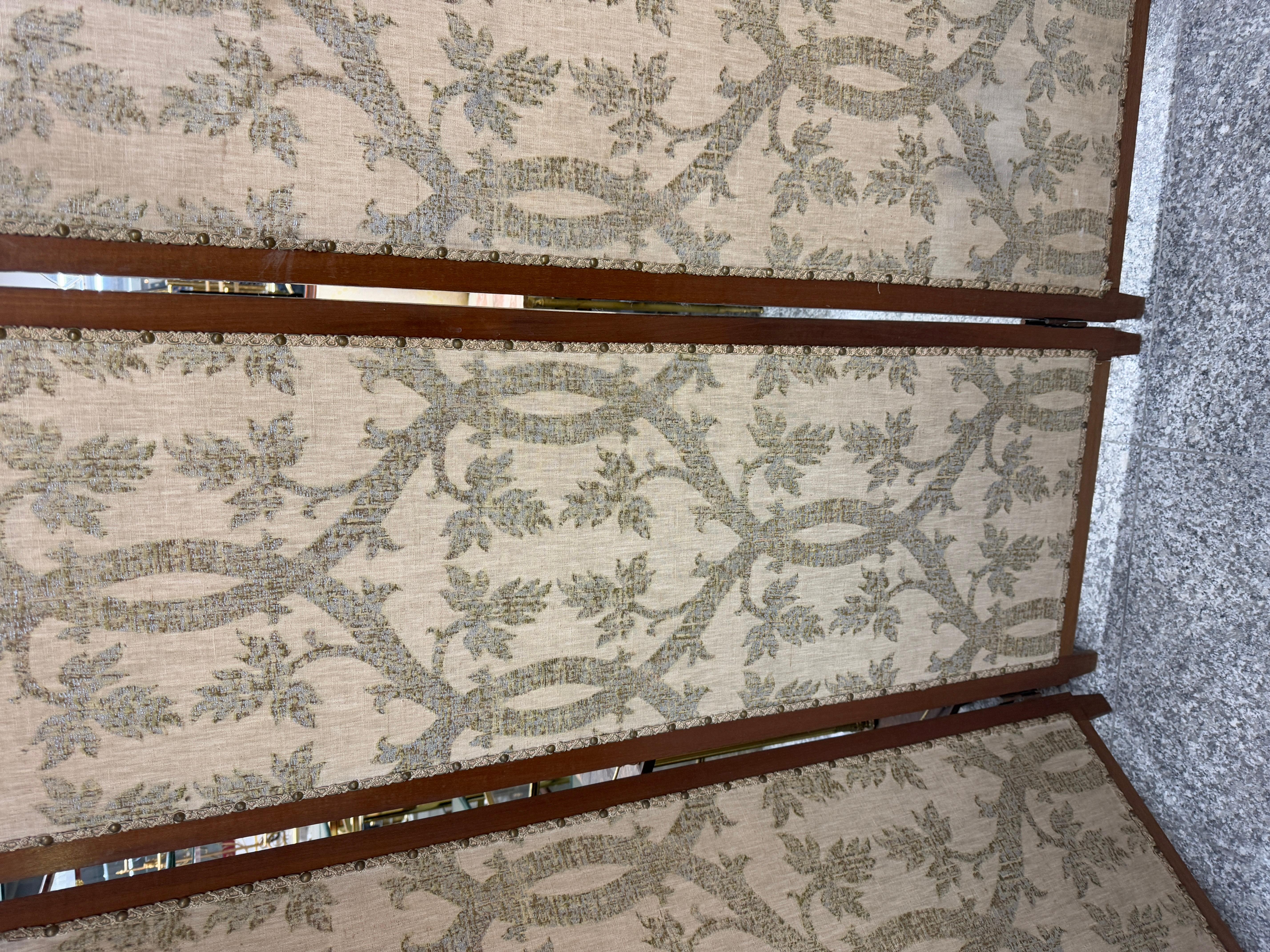 Antique Italian floral fabric screen in 1930s Folk Art style For Sale 1