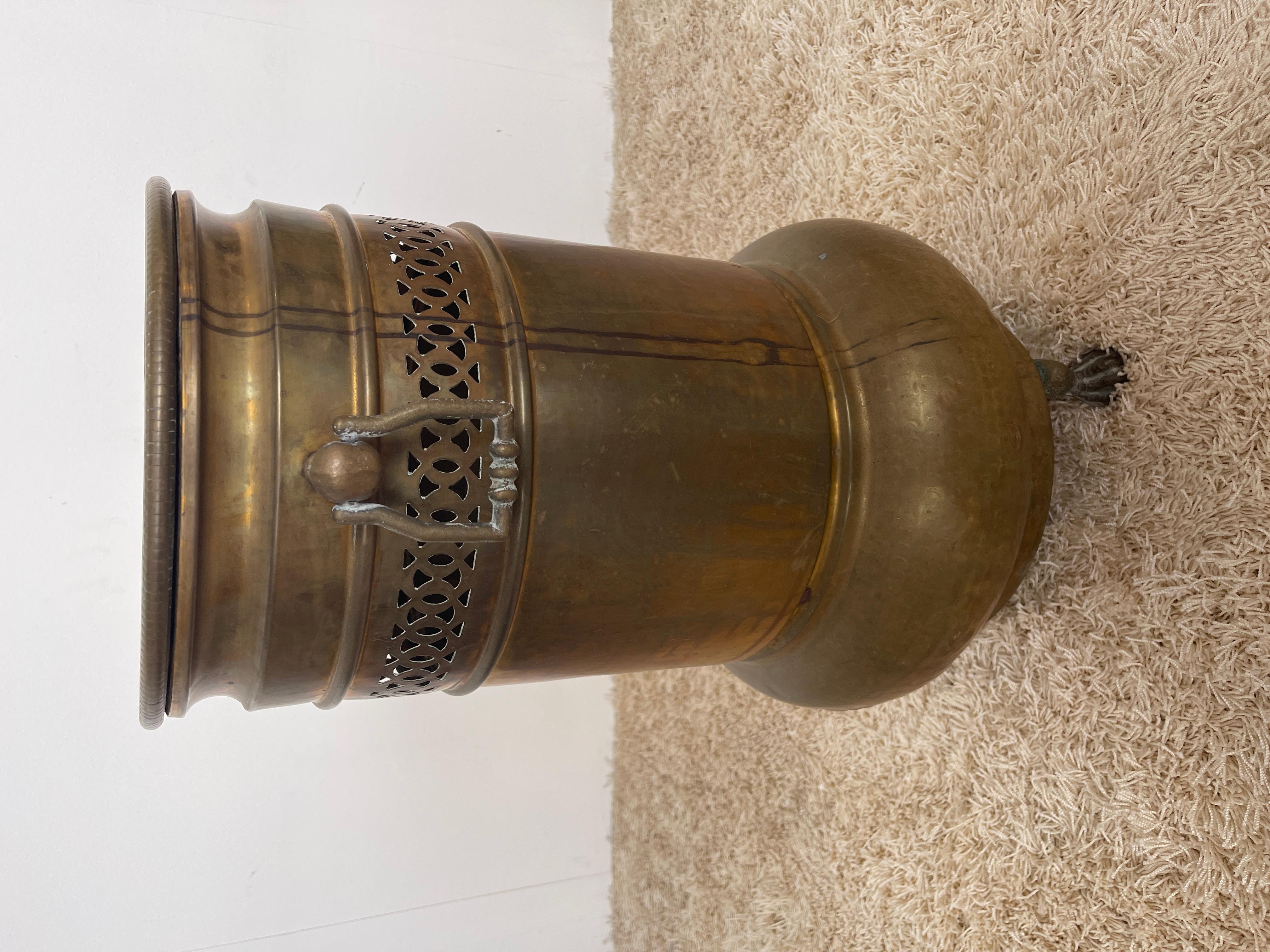 Art Nouveau Antique 20th century Italian brass and copper umbrella stand For Sale