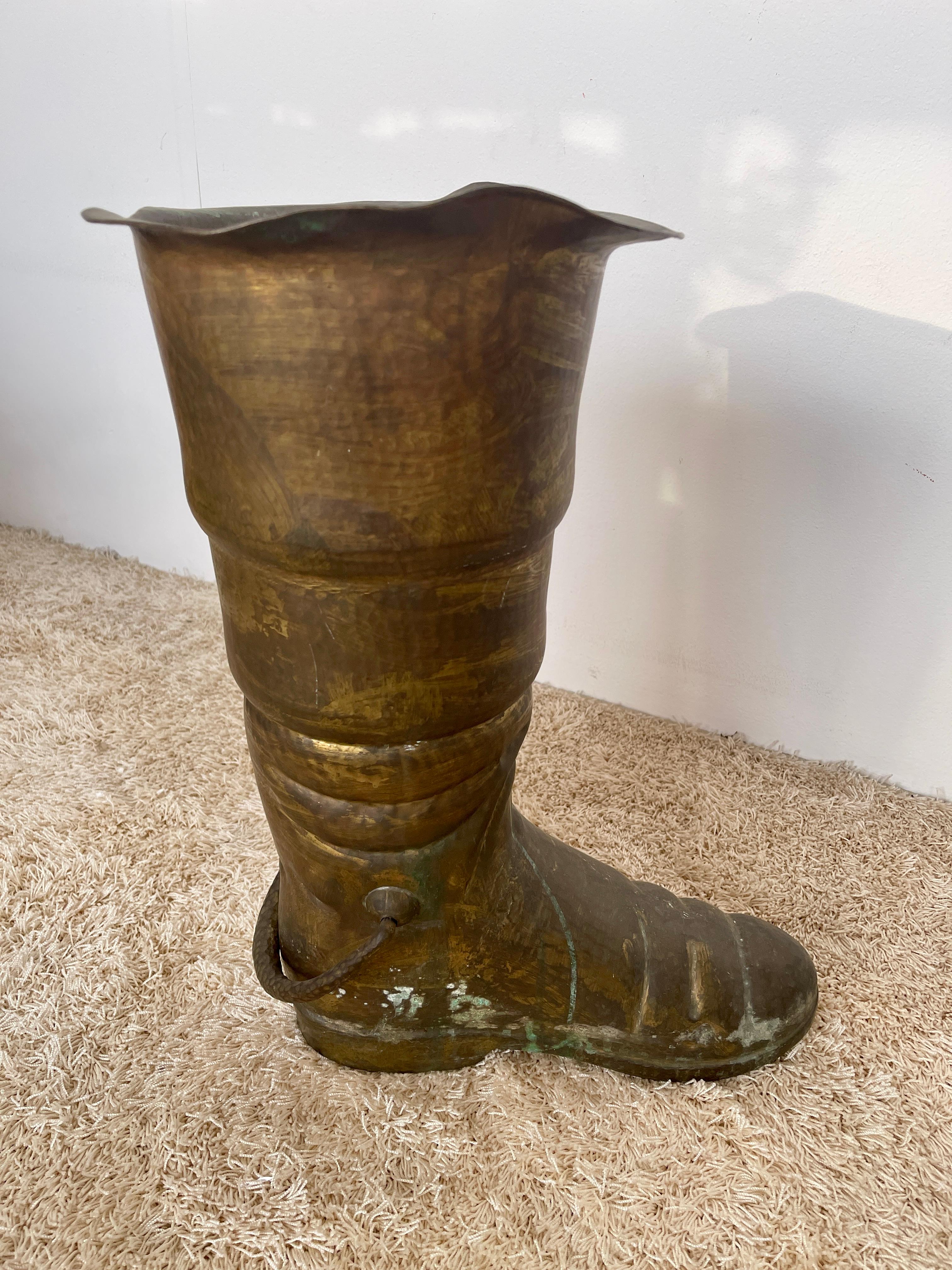 Other Antique 19th century vintage bota style brass umbrella stand For Sale