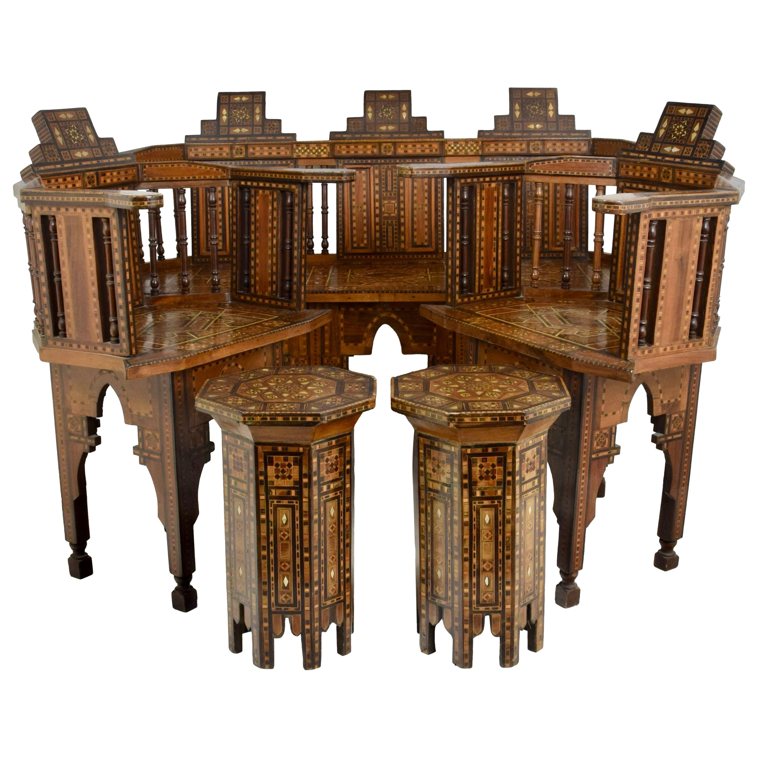 Antico set da Salotto Siriano con Intarsi Damasceni e Legni preziosi, XX Secolo in vendita