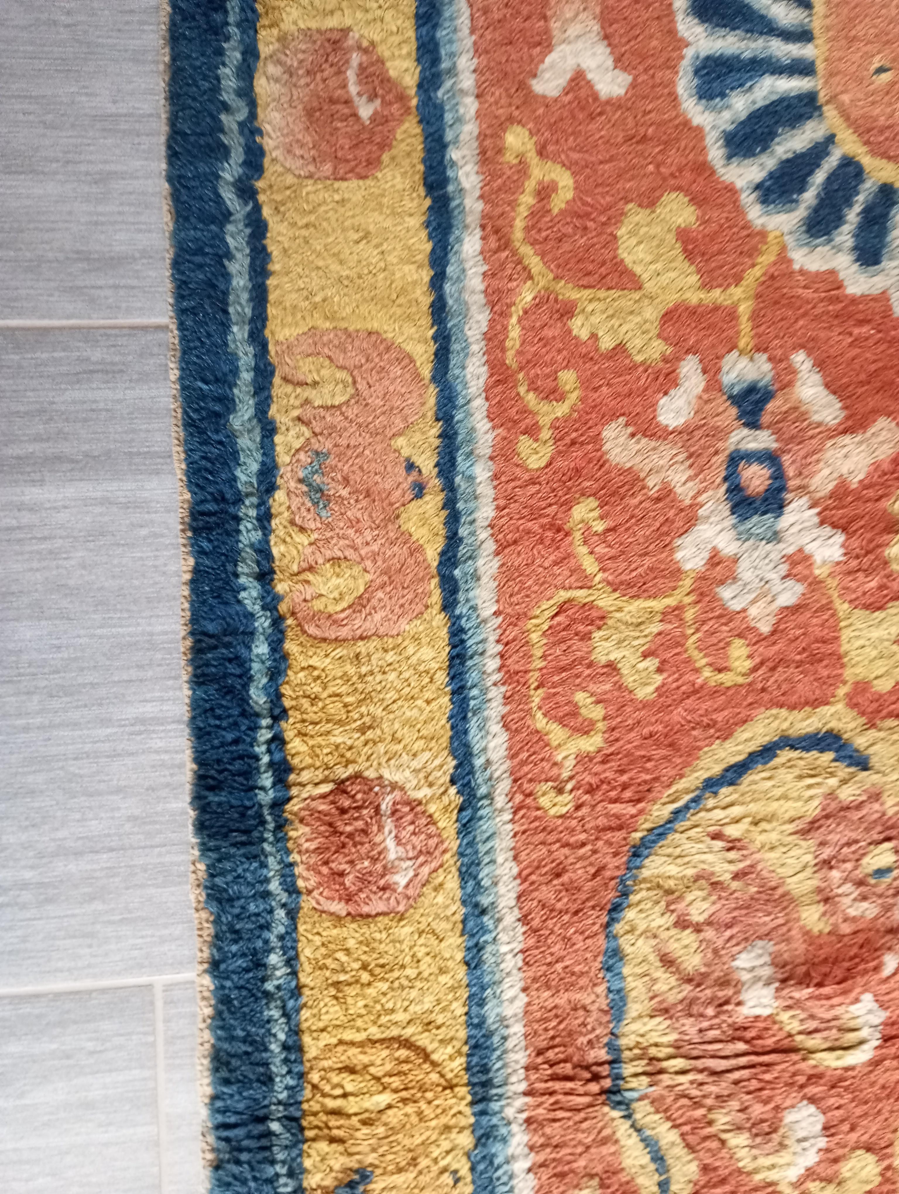 Tapis chinois ancien Ningxia 243 cm. x 76 cm. en vente 6