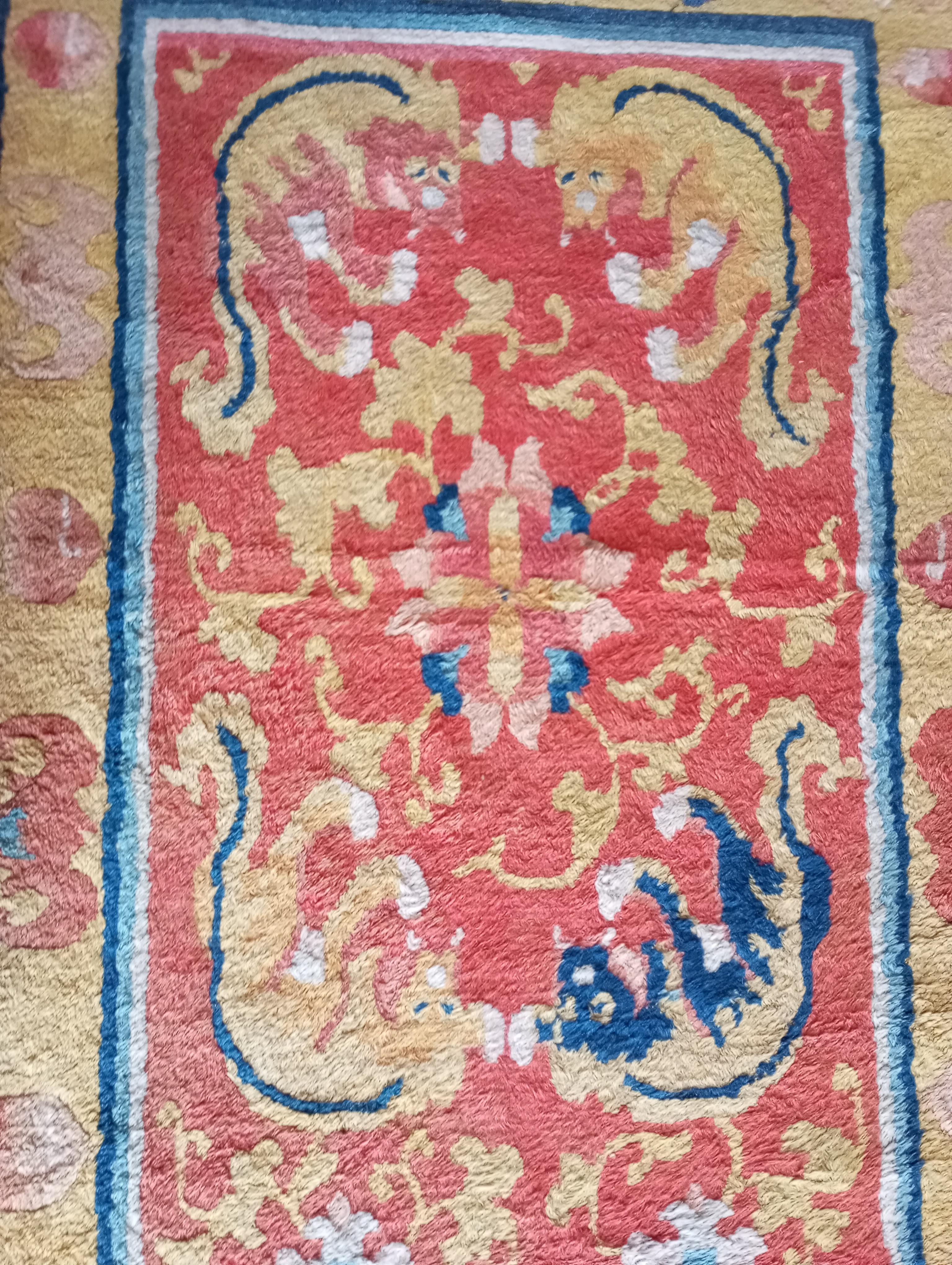 Tapis chinois ancien Ningxia 243 cm. x 76 cm. Bon état - En vente à Firenze, FI