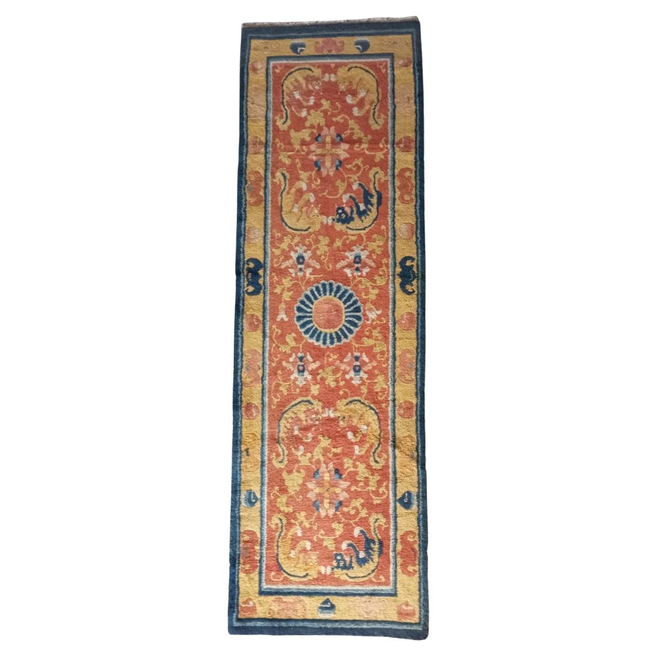 Antiker chinesischer Teppich Ningxia 243 cm. x 76 cm.