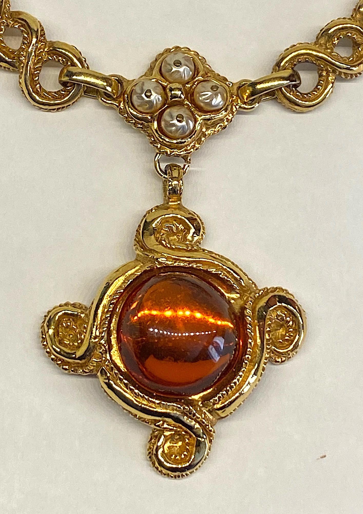 Antigona Paris 1980s Gold Link with Amber Cabochon Pendant Necklace 1