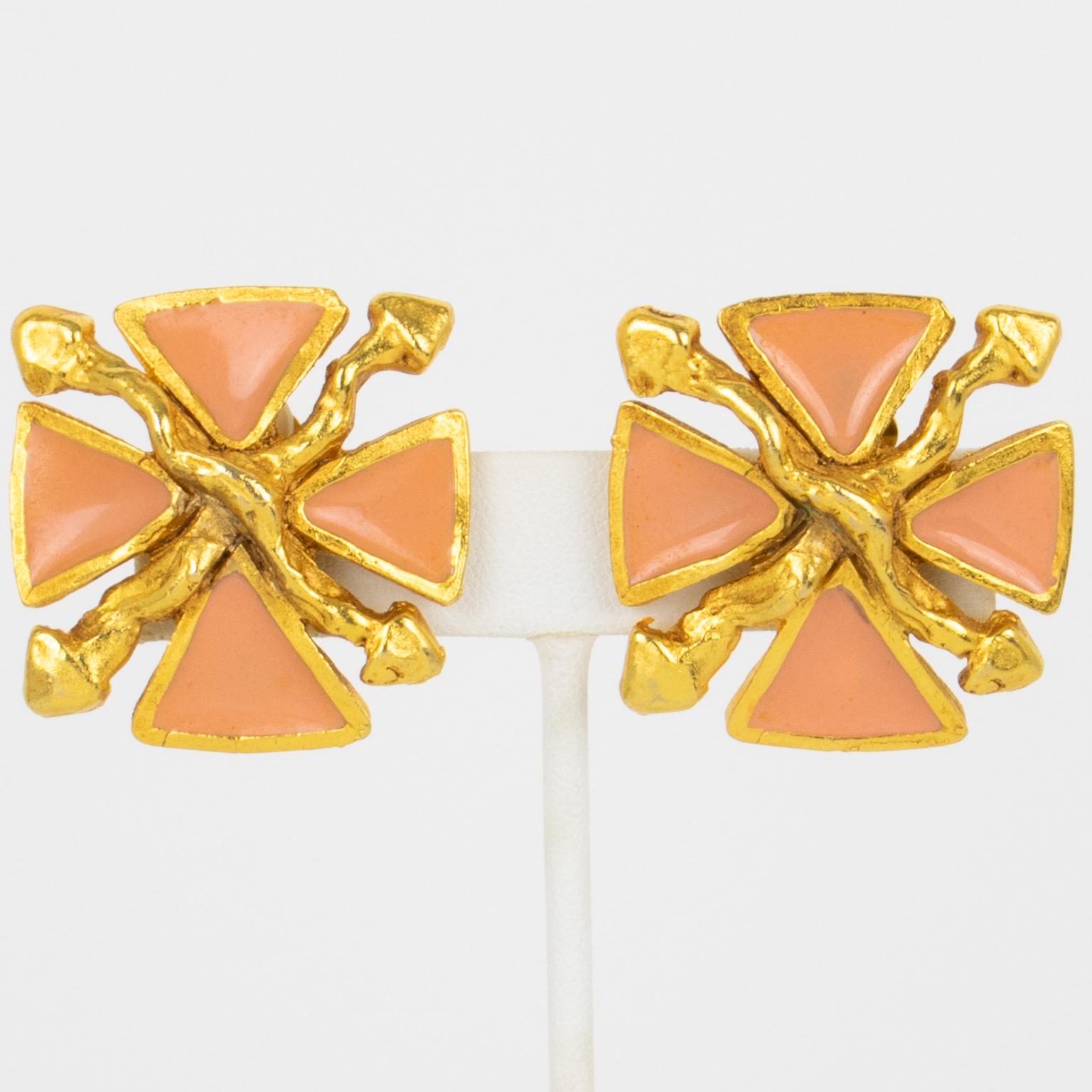 Antigona Paris - Boucles d'oreilles à clip en métal doré et émail rose en vente 2