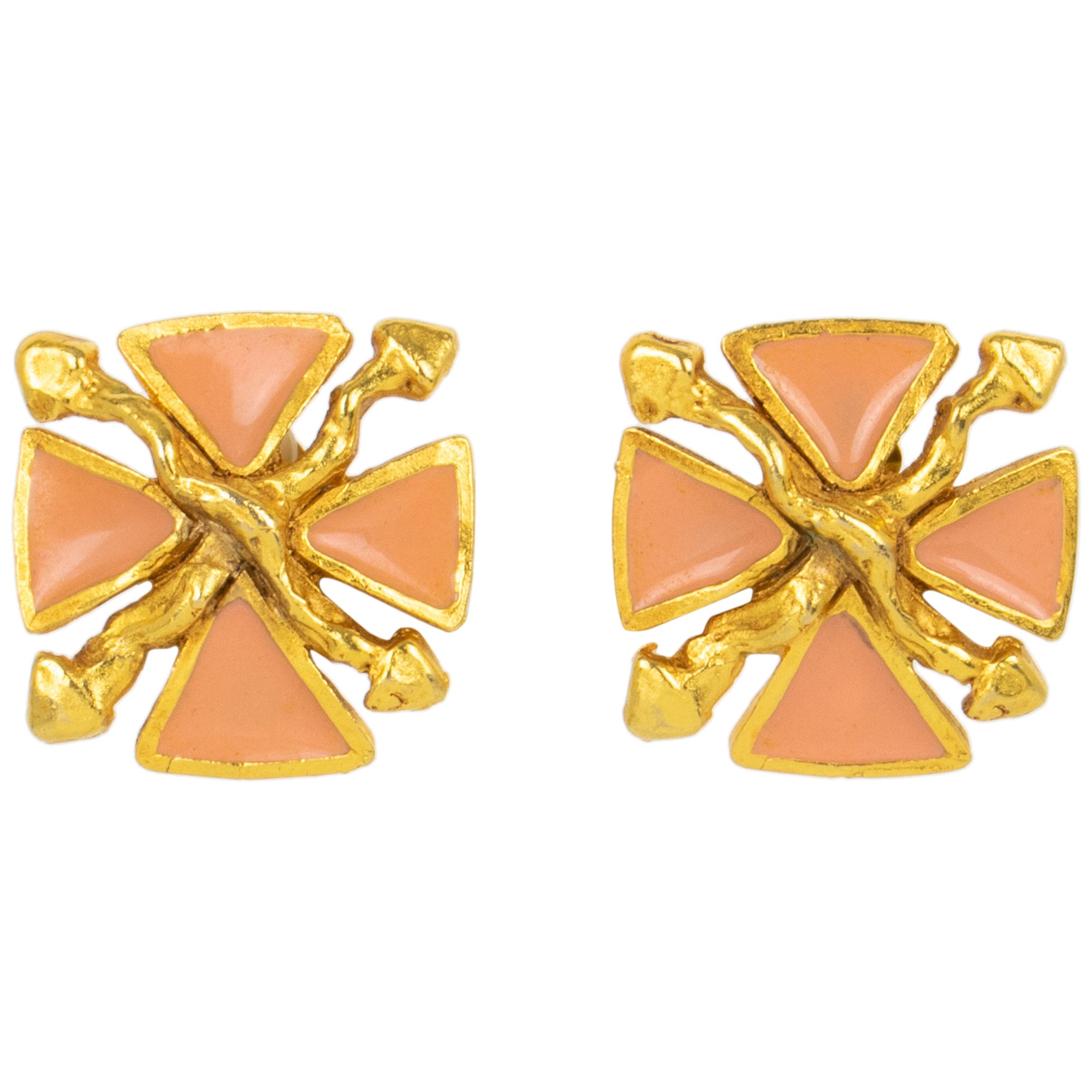 Orecchini a clip in metallo dorato e smalto rosa di Antigona Paris