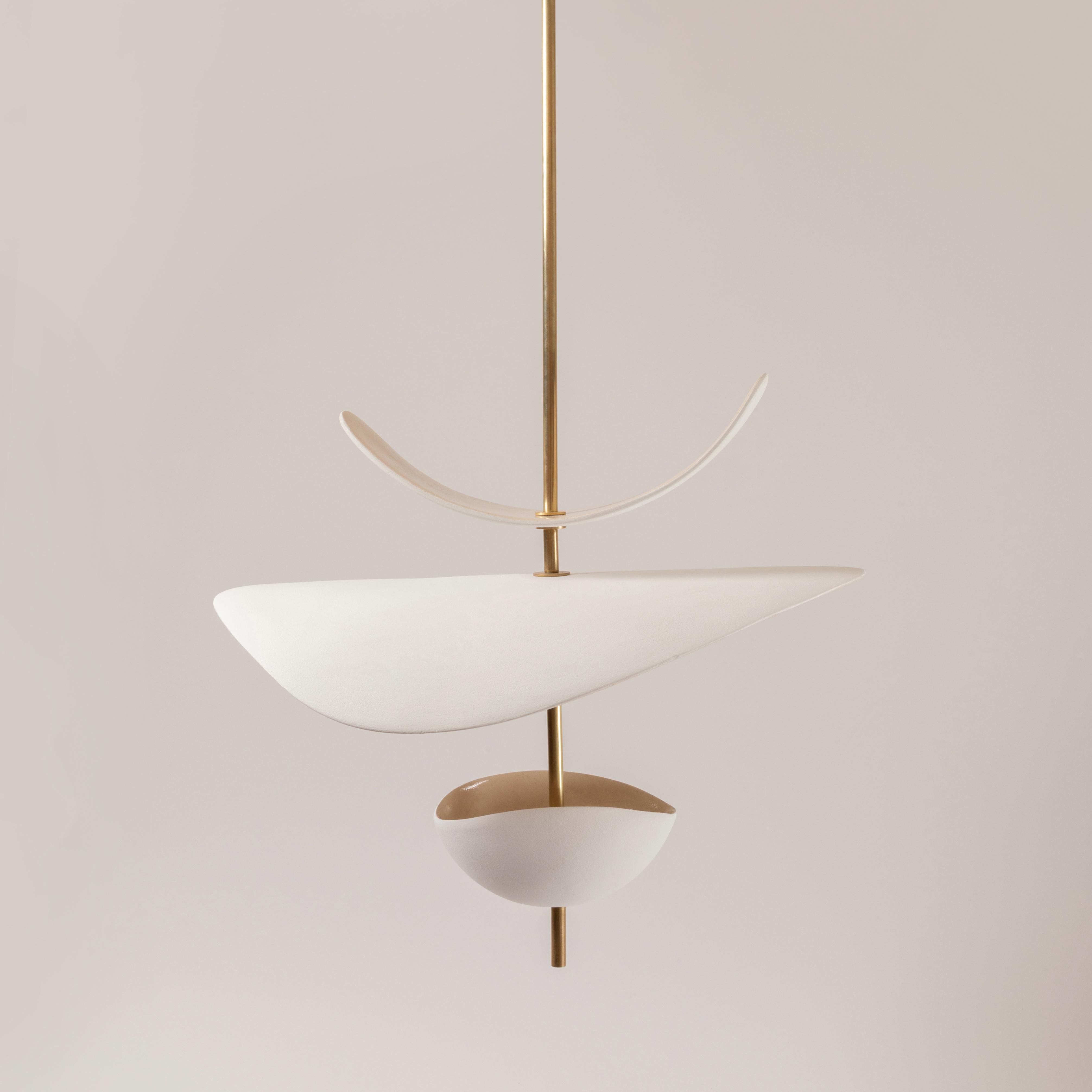 Francese Lampada scultorea XL Floating Organic Forms in ceramica e ottone di Elsa Foulon in vendita