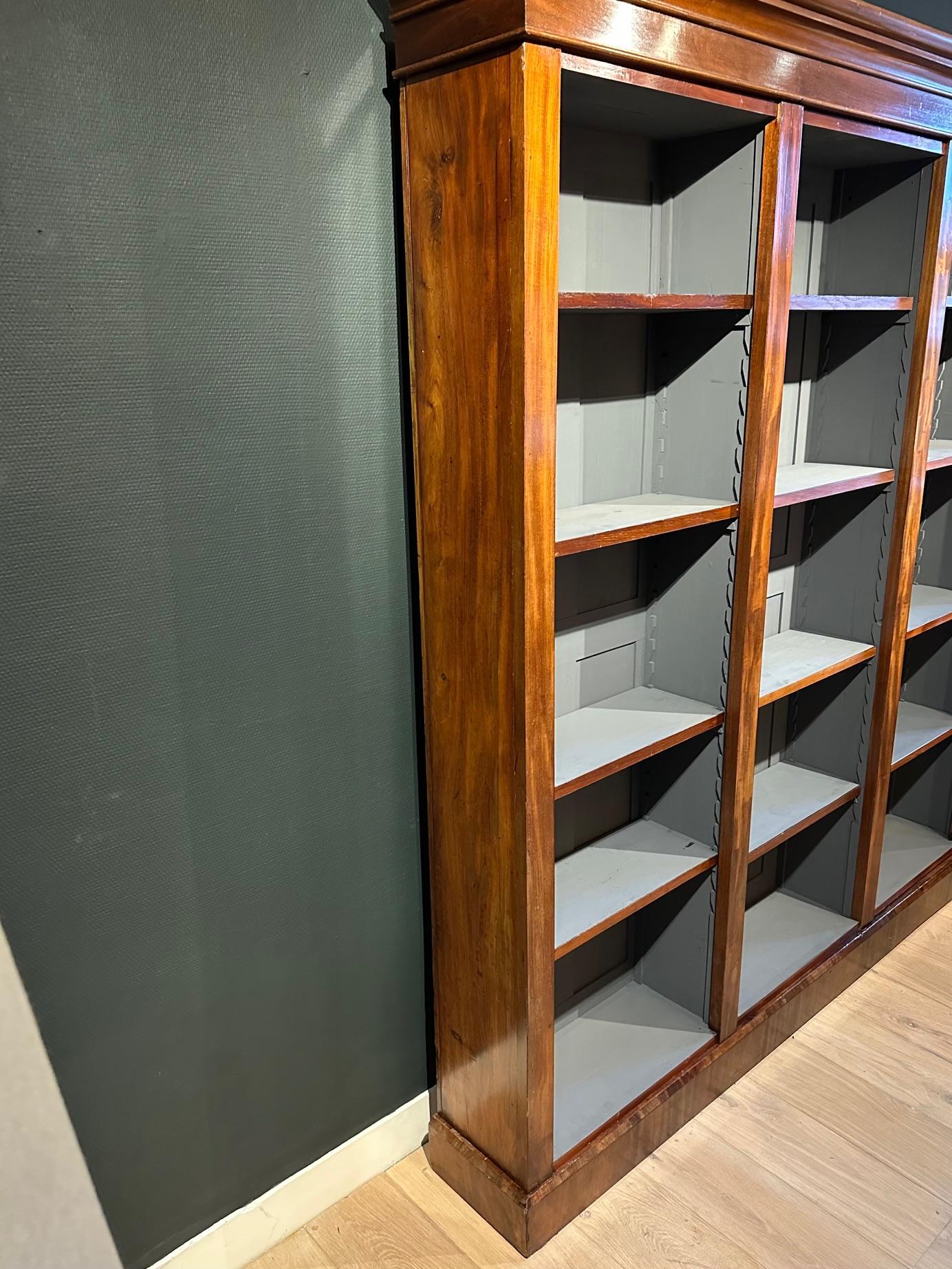 Bibliothèque ouverte Antigue en vente 1