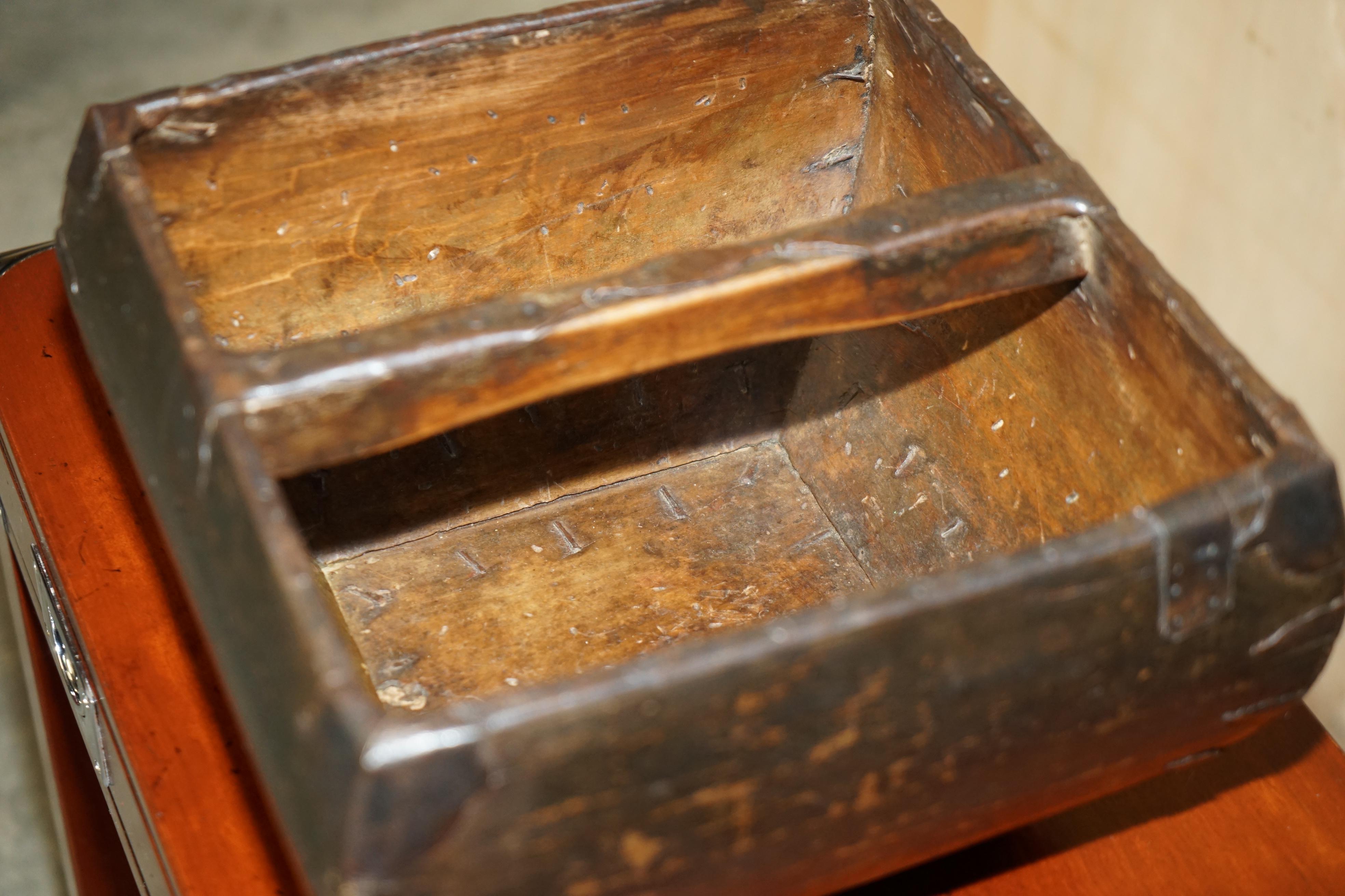 Hammered ANTIiQUE DECORATIVE HAND HAMMERED CHINESE RICE MEASURE MASKET GREAT FRUIT BOWL! For Sale