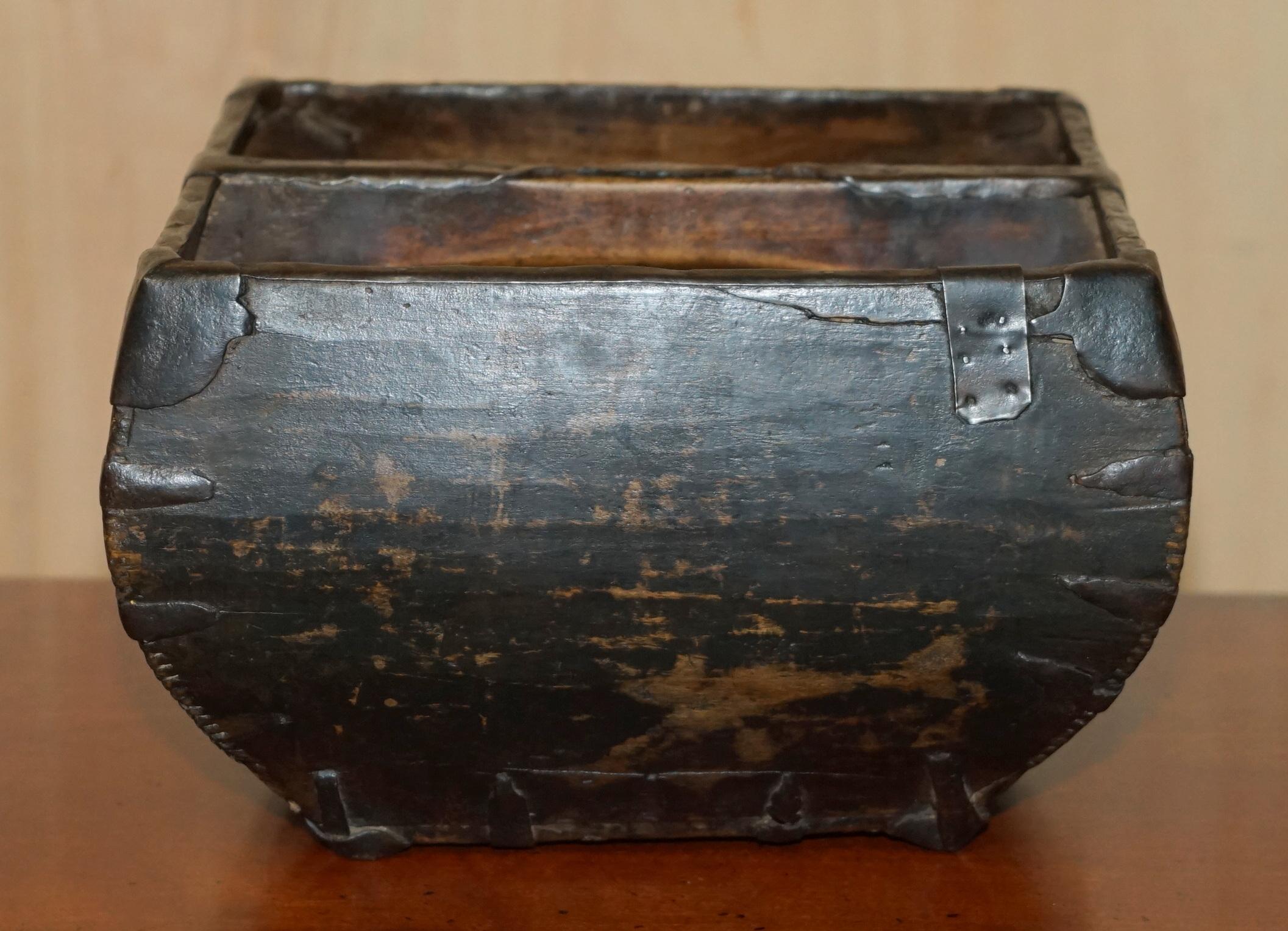 20th Century ANTIiQUE DECORATIVE HAND HAMMERED CHINESE RICE MEASURE MASKET GREAT FRUIT BOWL! For Sale